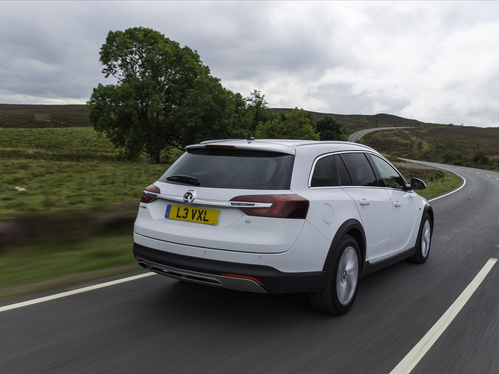 Vauxhall Insignia Country Tourer 2014