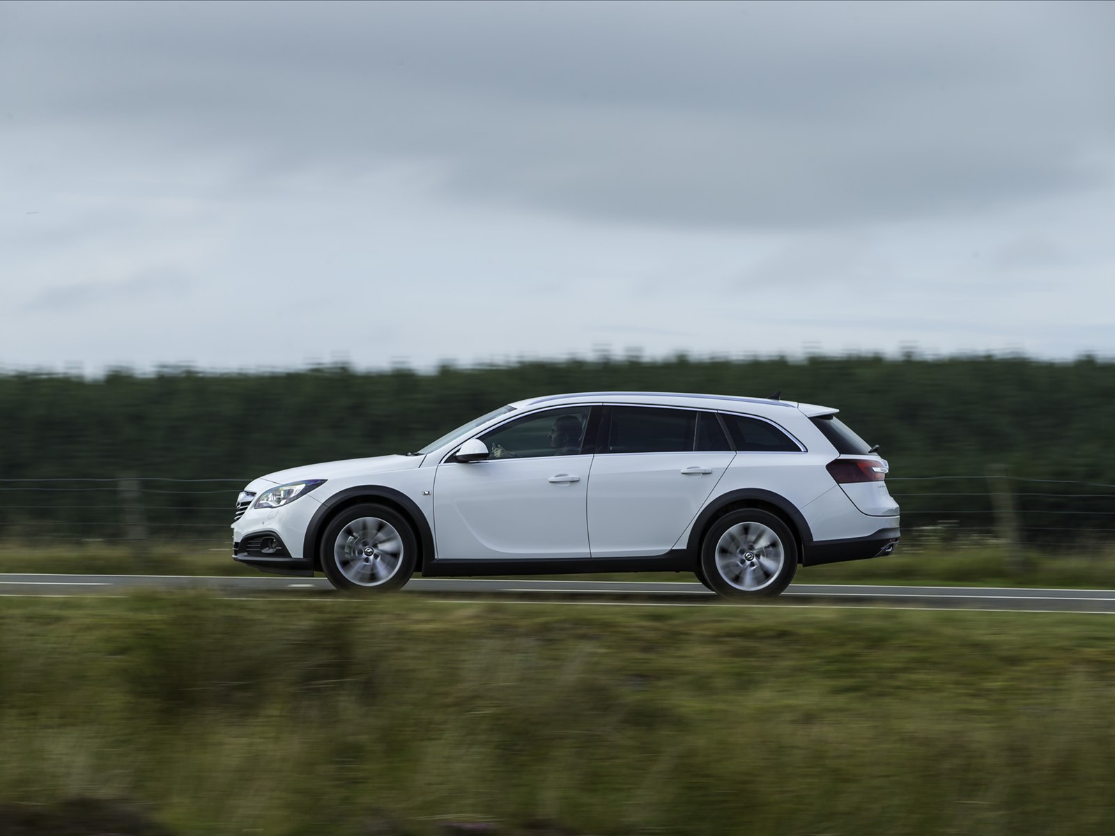 Vauxhall Insignia Country Tourer 2014