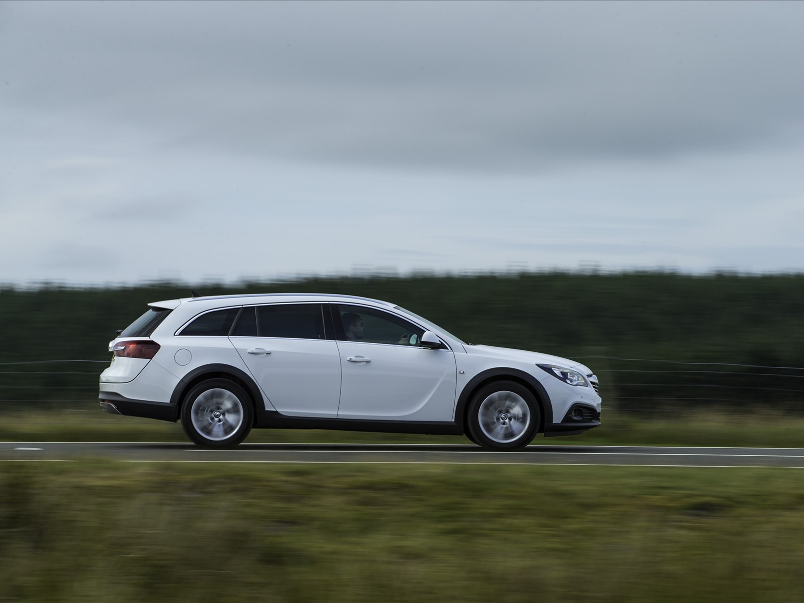 Vauxhall Insignia Country Tourer 2014