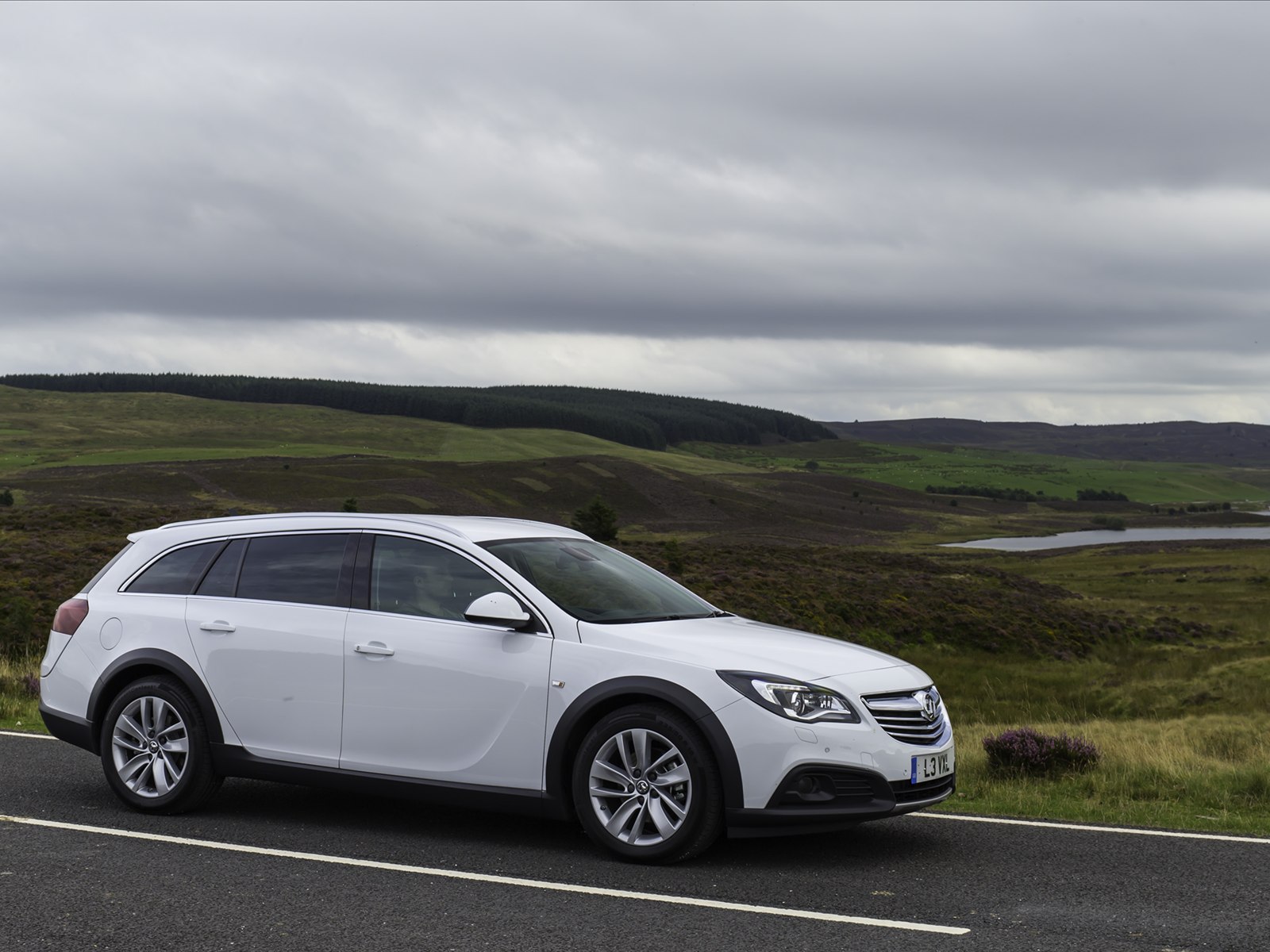 Vauxhall Insignia Country Tourer 2014