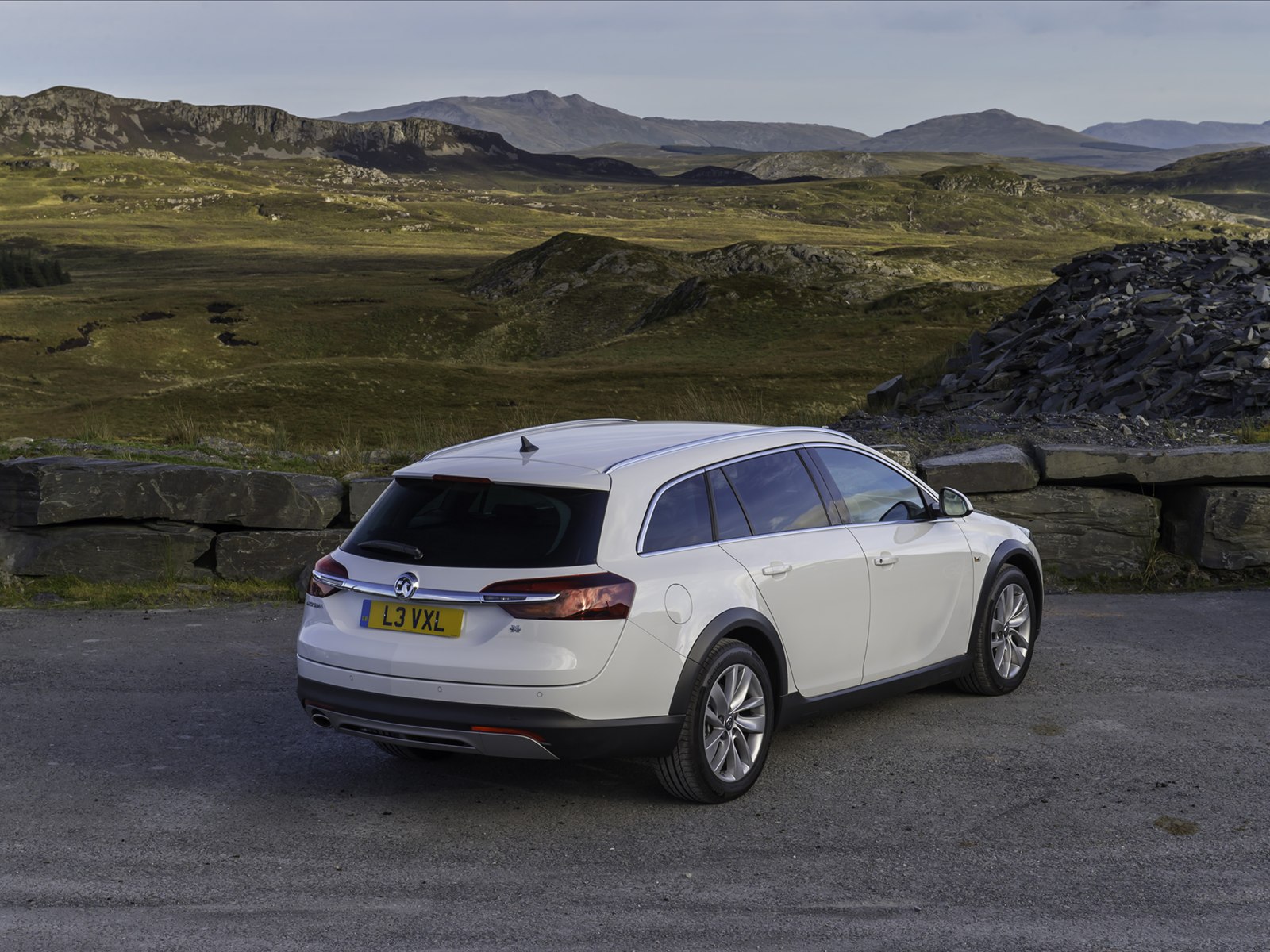 Vauxhall Insignia Country Tourer 2014