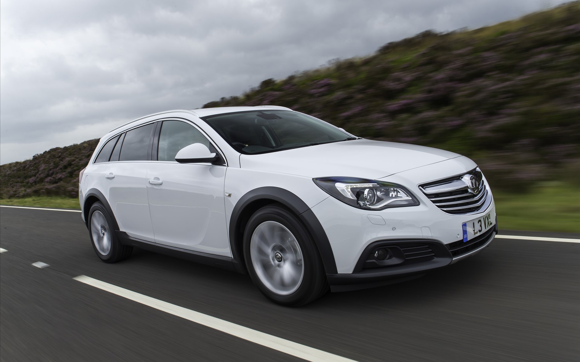 Vauxhall Insignia Country Tourer 2014