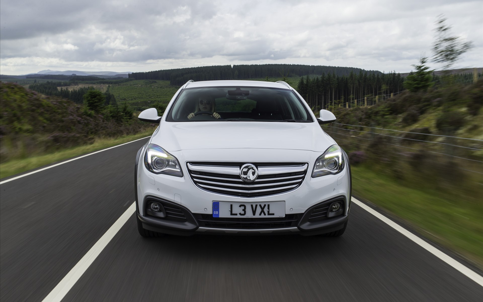 Vauxhall Insignia Country Tourer 2014