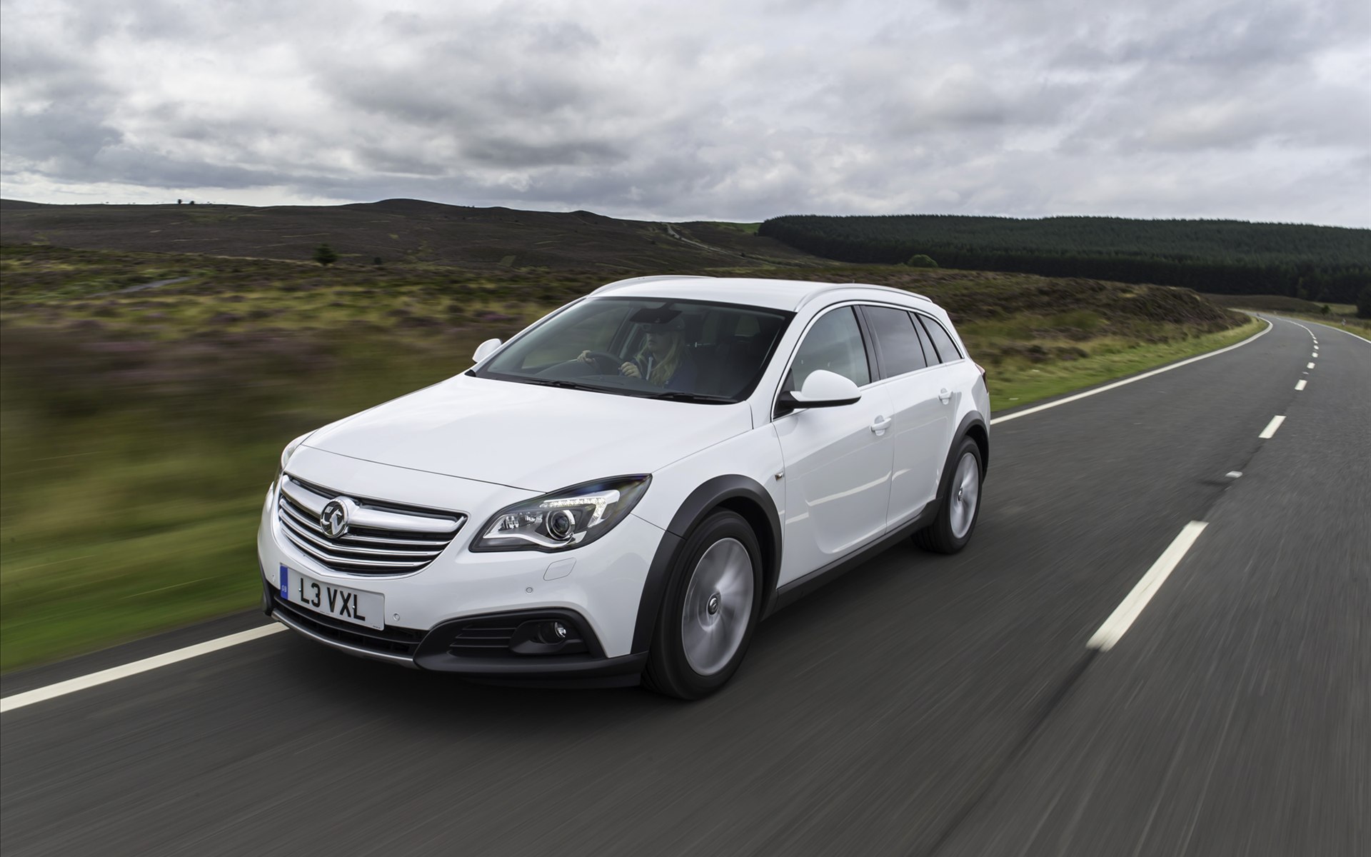 Vauxhall Insignia Country Tourer 2014