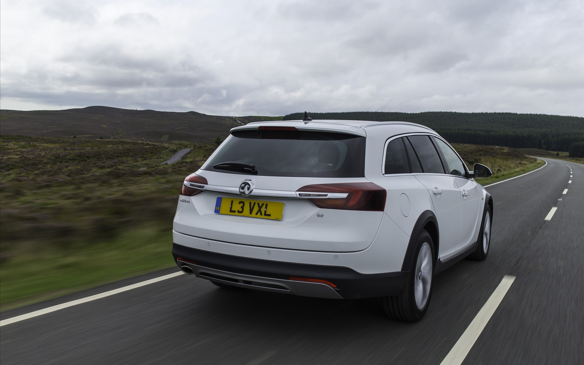 Vauxhall Insignia Country Tourer 2014