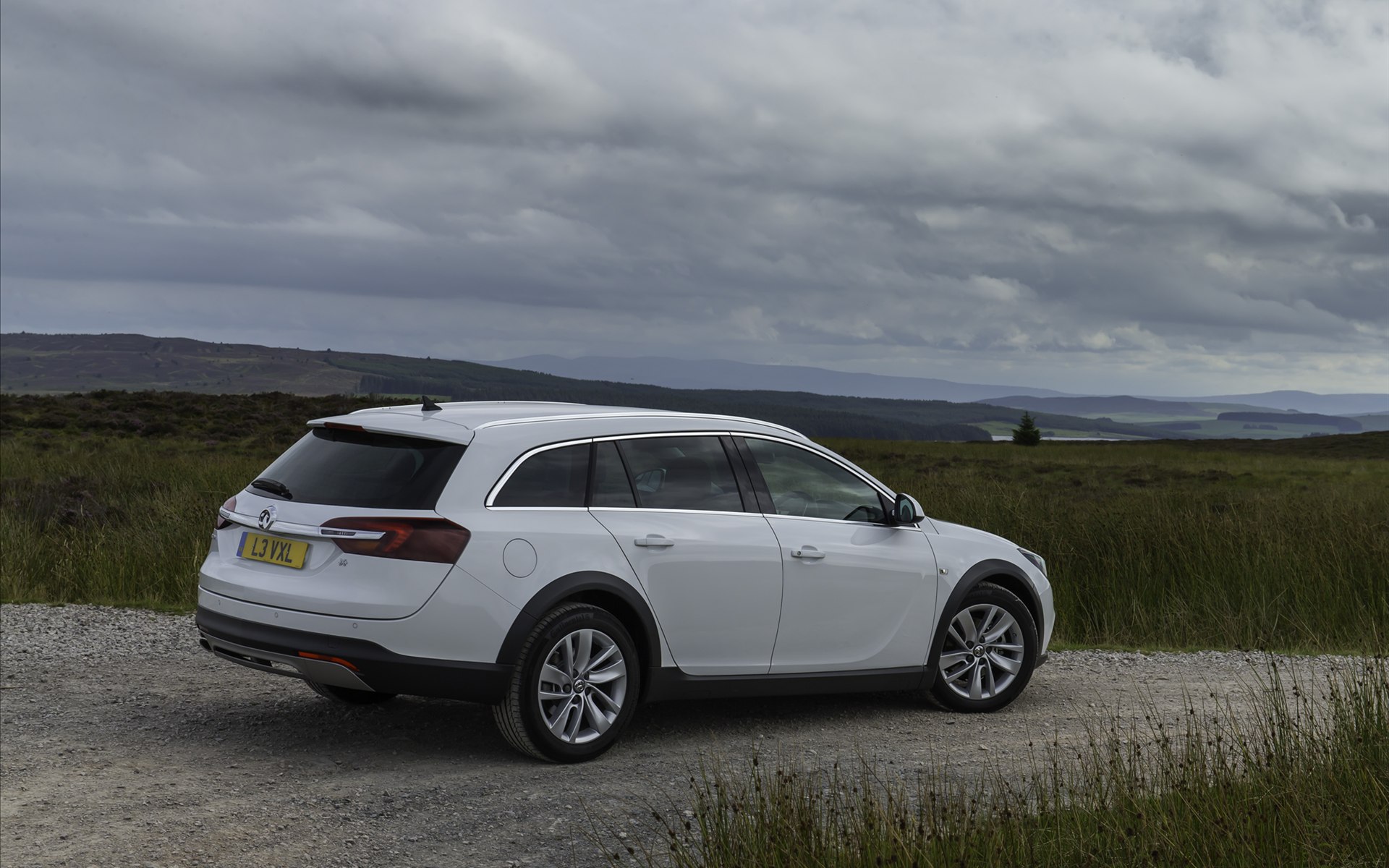 Vauxhall Insignia Country Tourer 2014