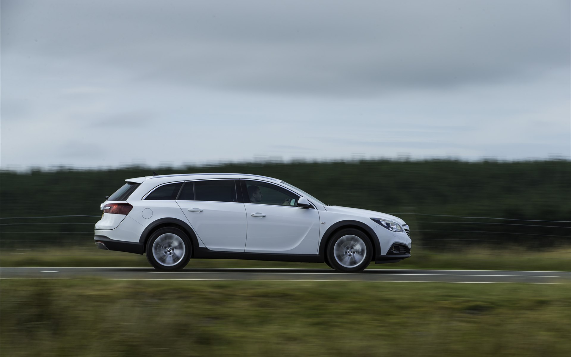 Vauxhall Insignia Country Tourer 2014