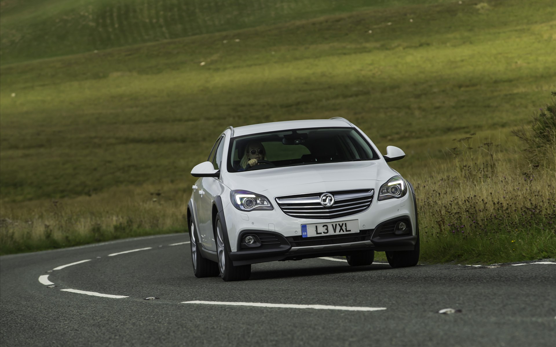 Vauxhall Insignia Country Tourer 2014