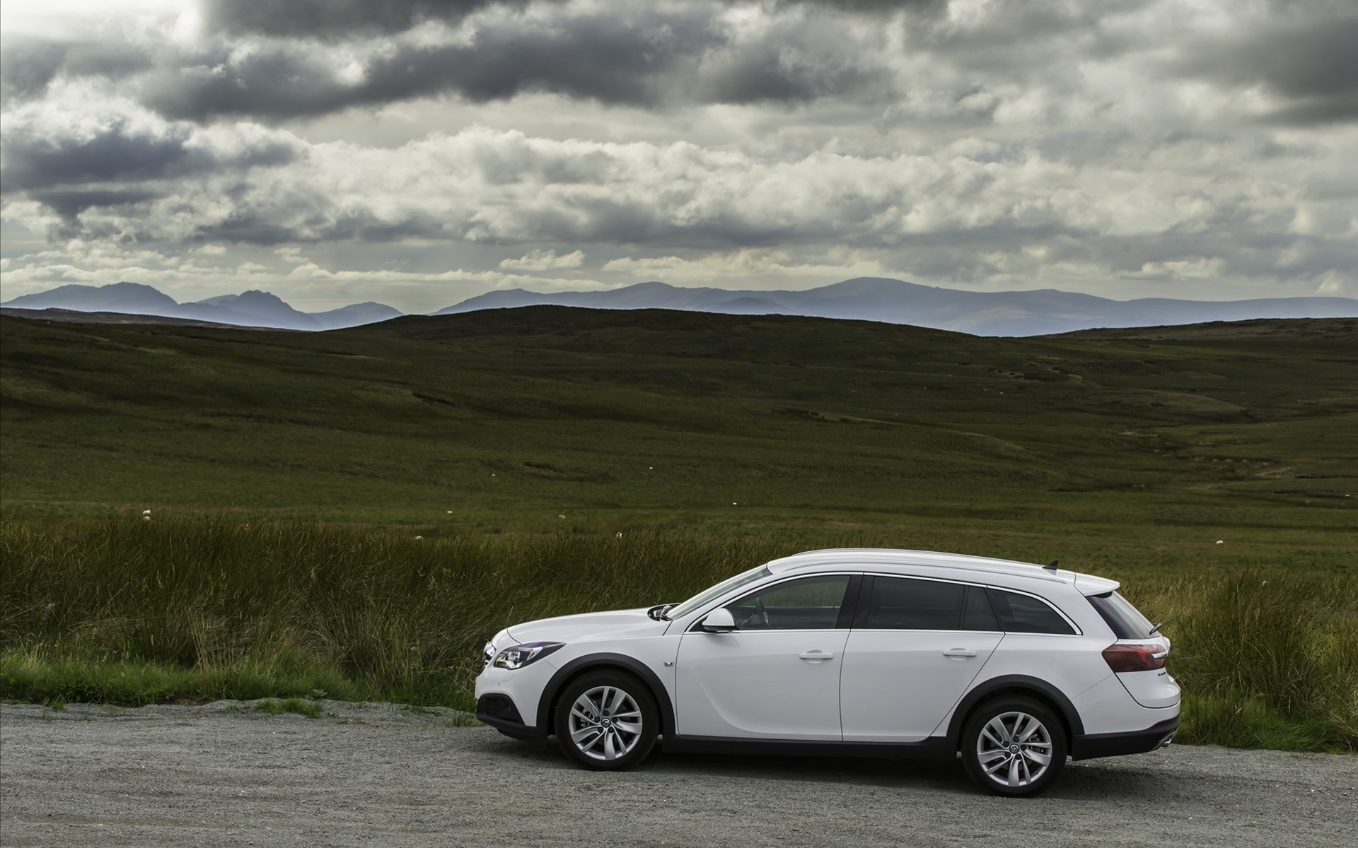 Vauxhall Insignia Country Tourer 2014