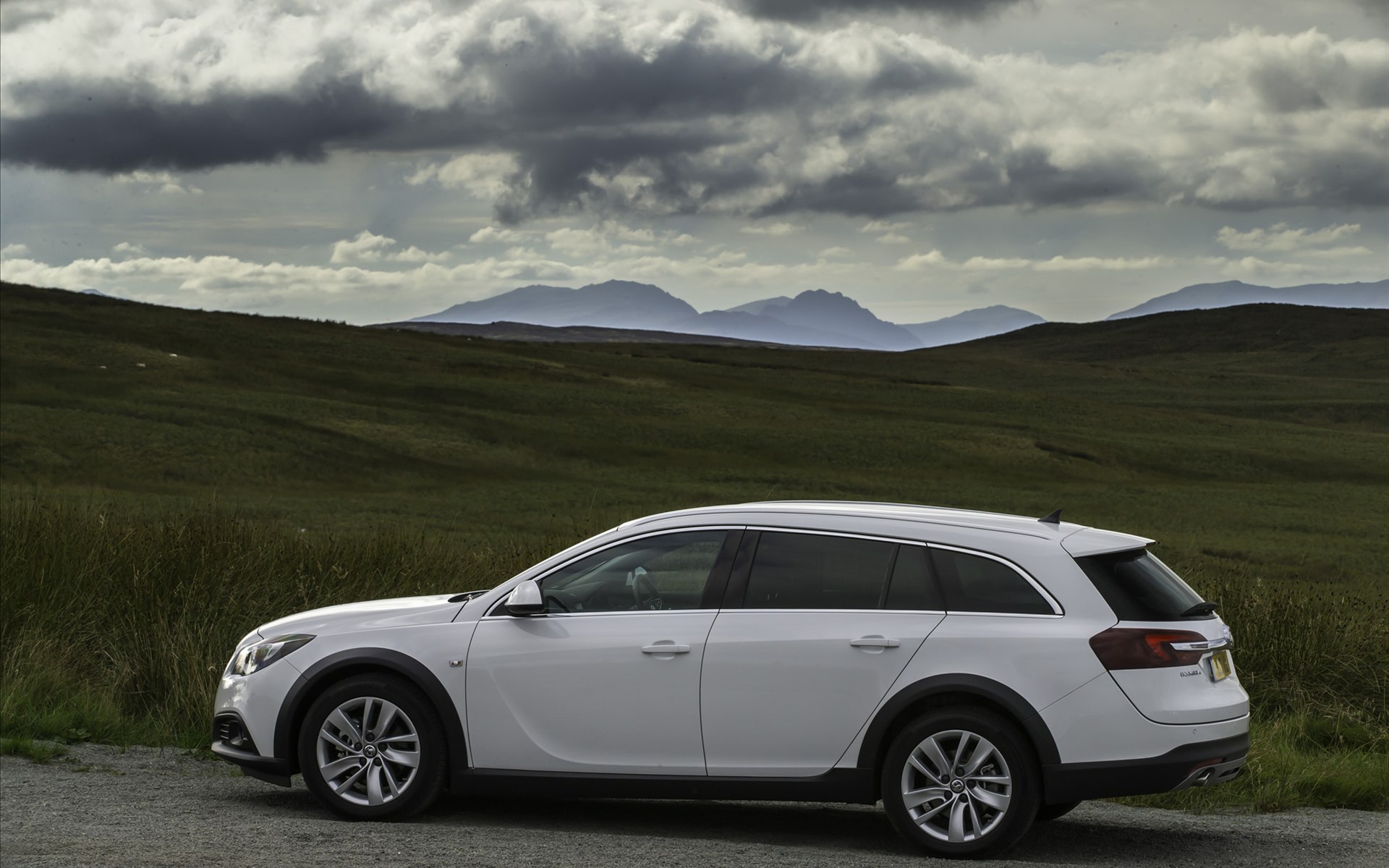 Vauxhall Insignia Country Tourer 2014