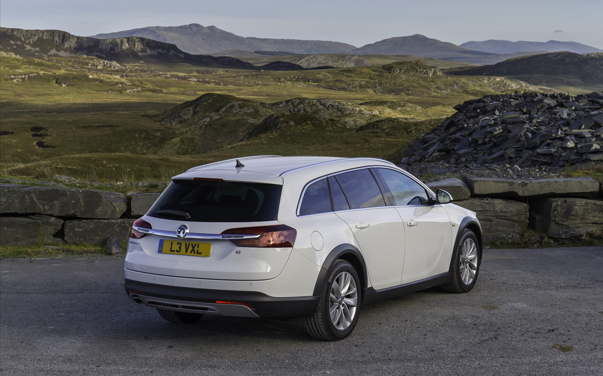 Vauxhall Insignia Country Tourer 2014