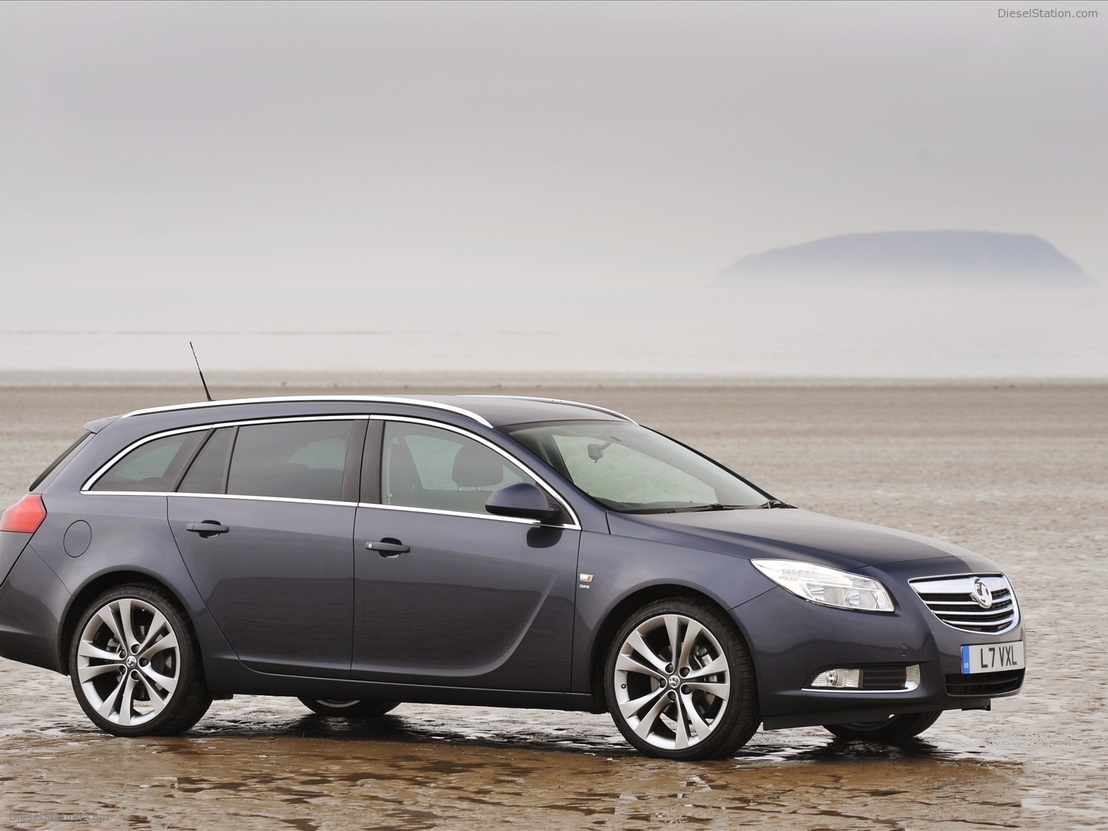 VAUXHALL INSIGNIA SPORTS TOURER