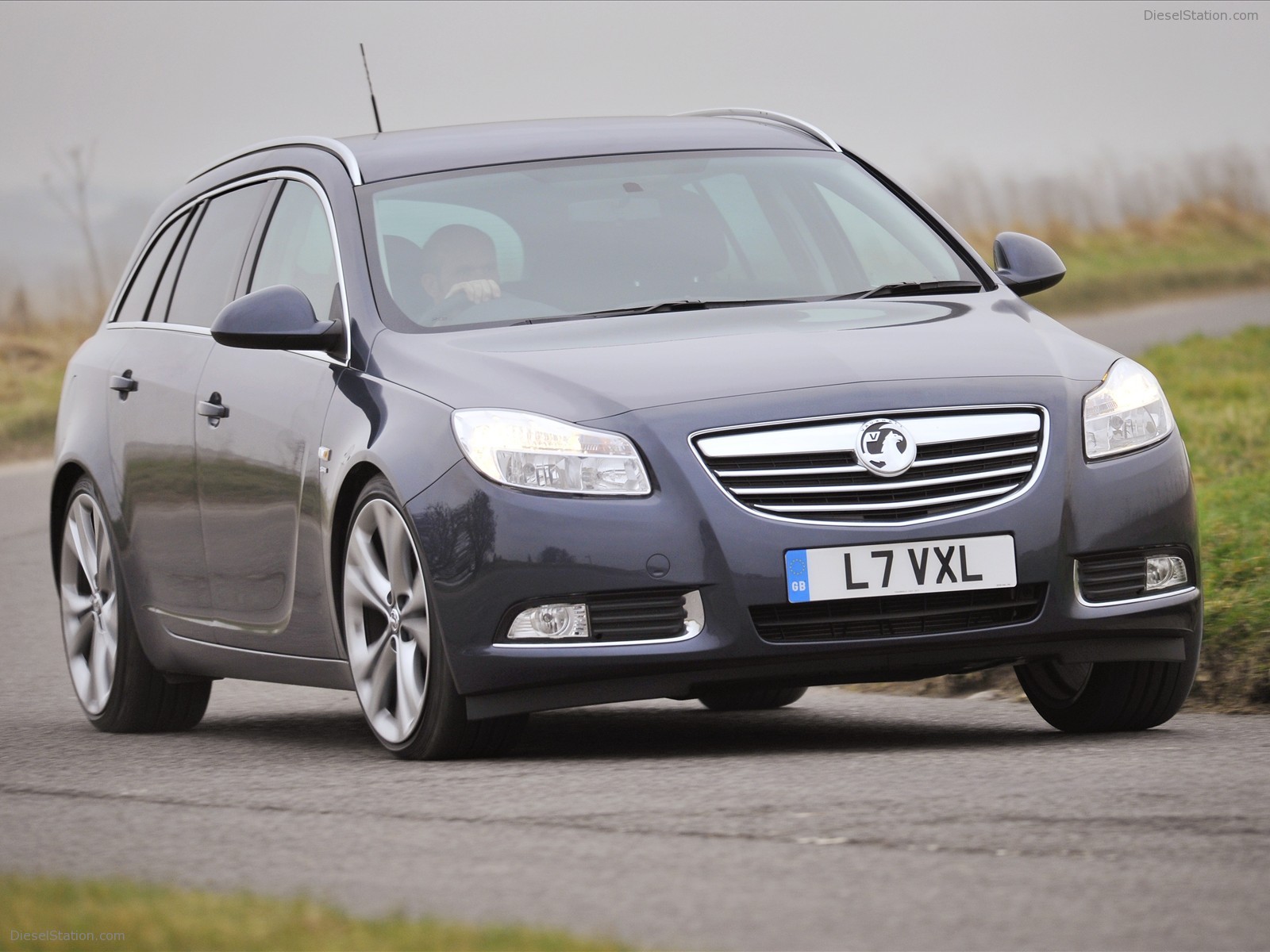 VAUXHALL INSIGNIA SPORTS TOURER