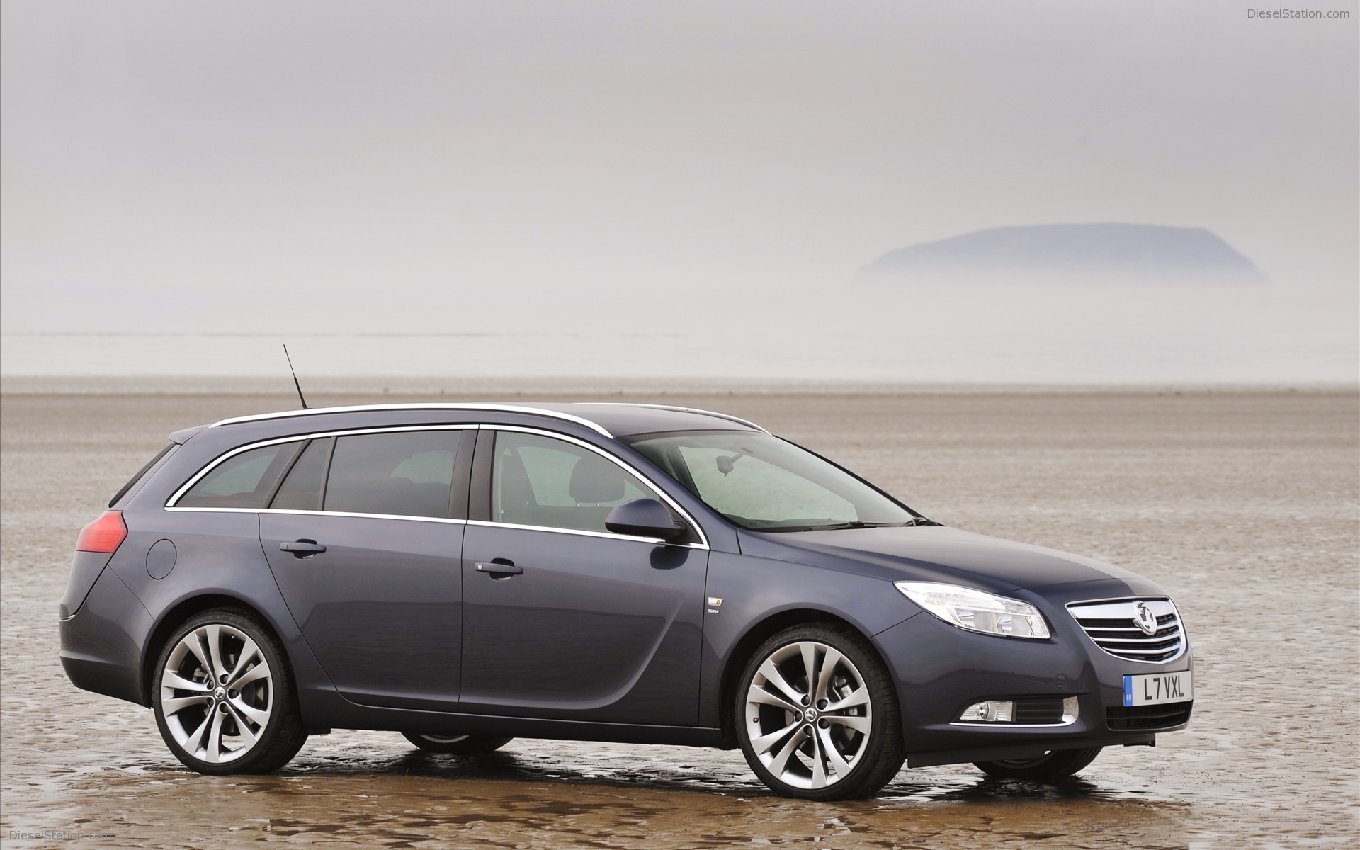 VAUXHALL INSIGNIA SPORTS TOURER