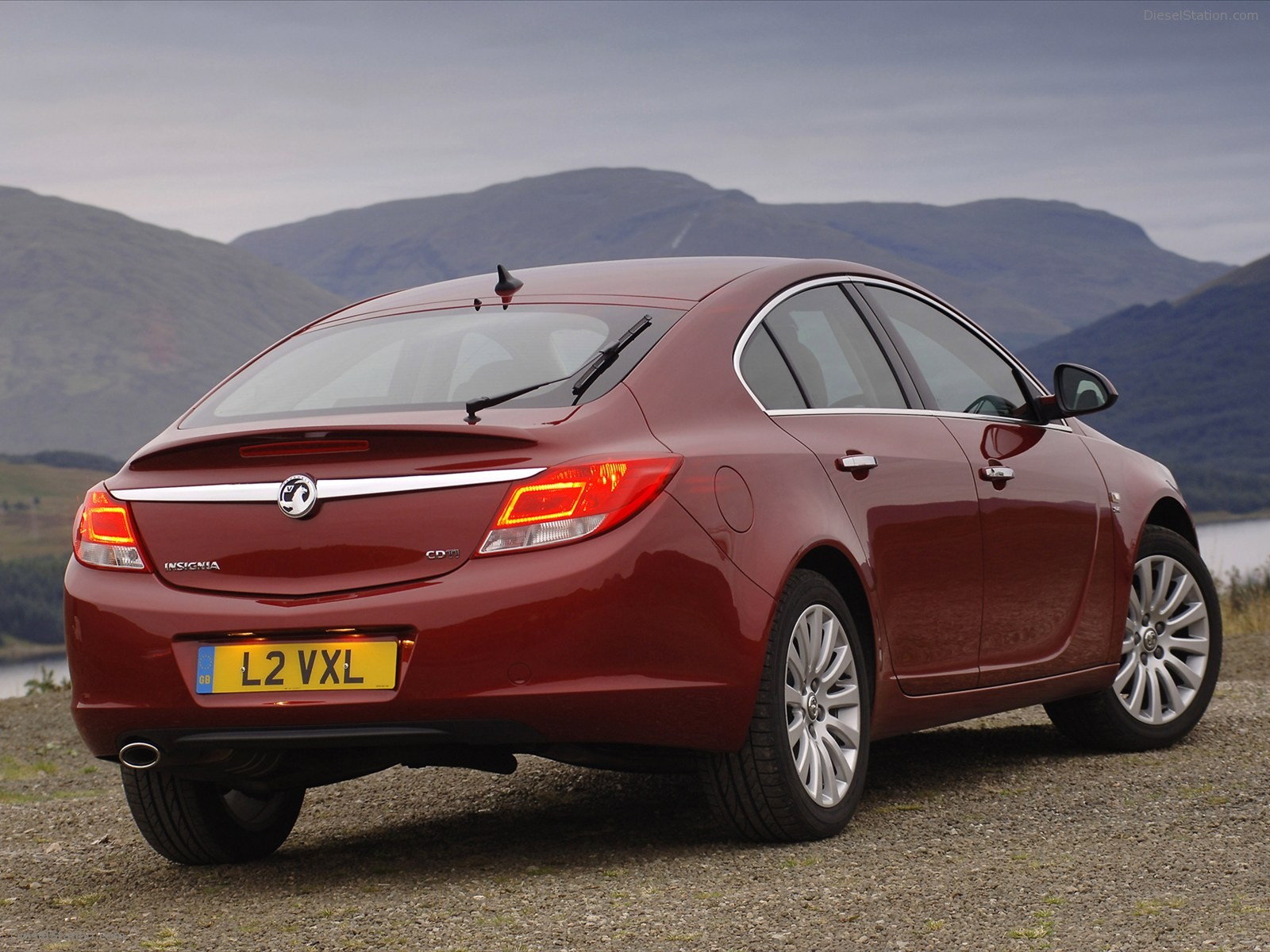 Vauxhall Insignia 2011