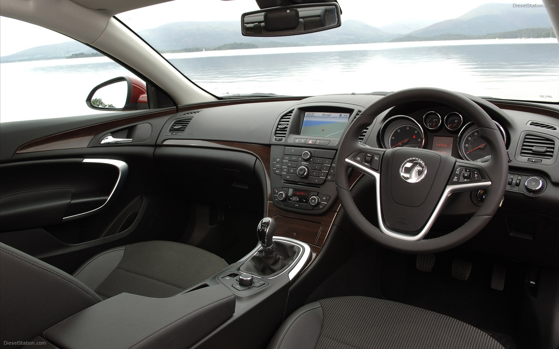 Vauxhall Insignia 2011