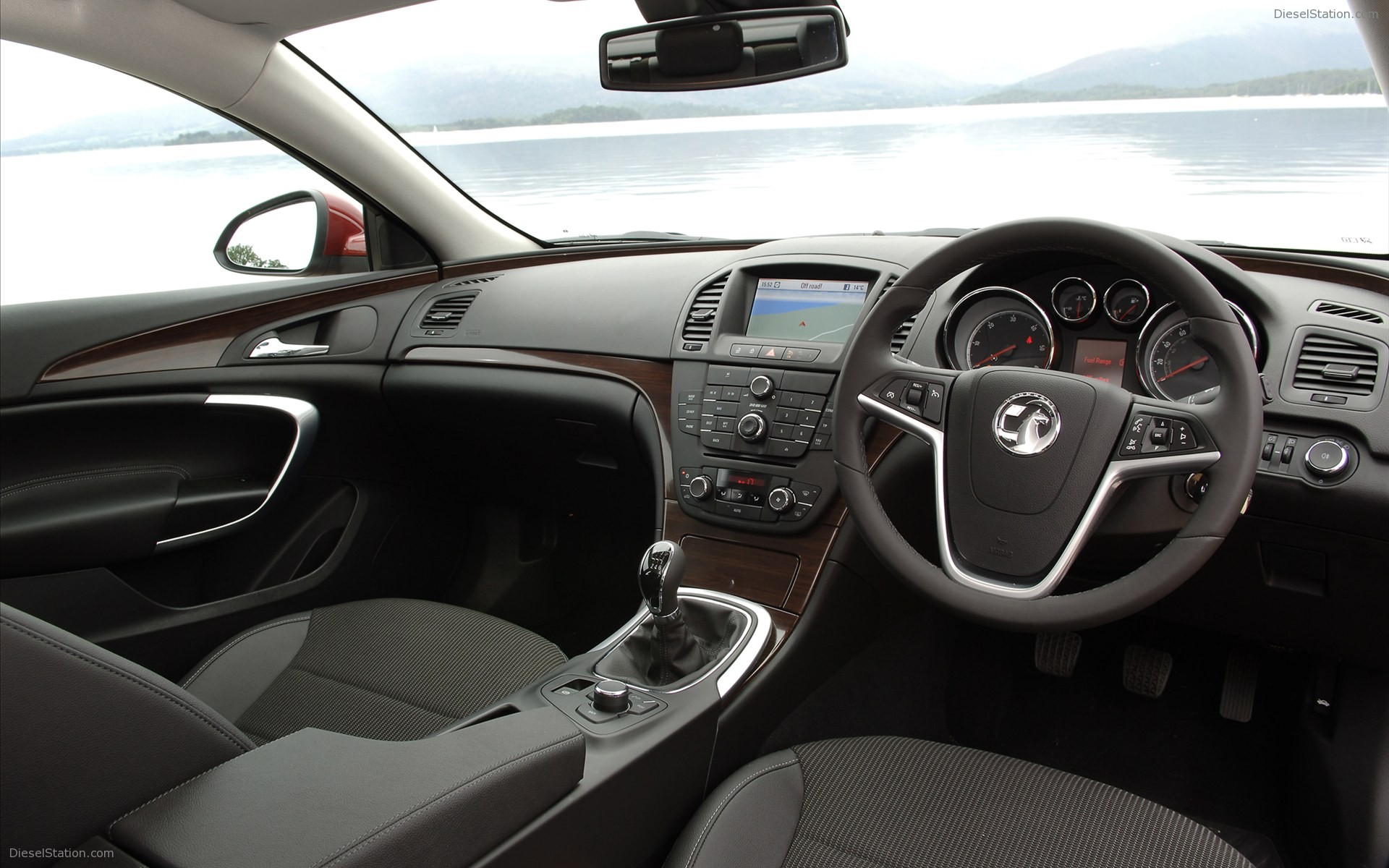 Vauxhall Insignia 2011