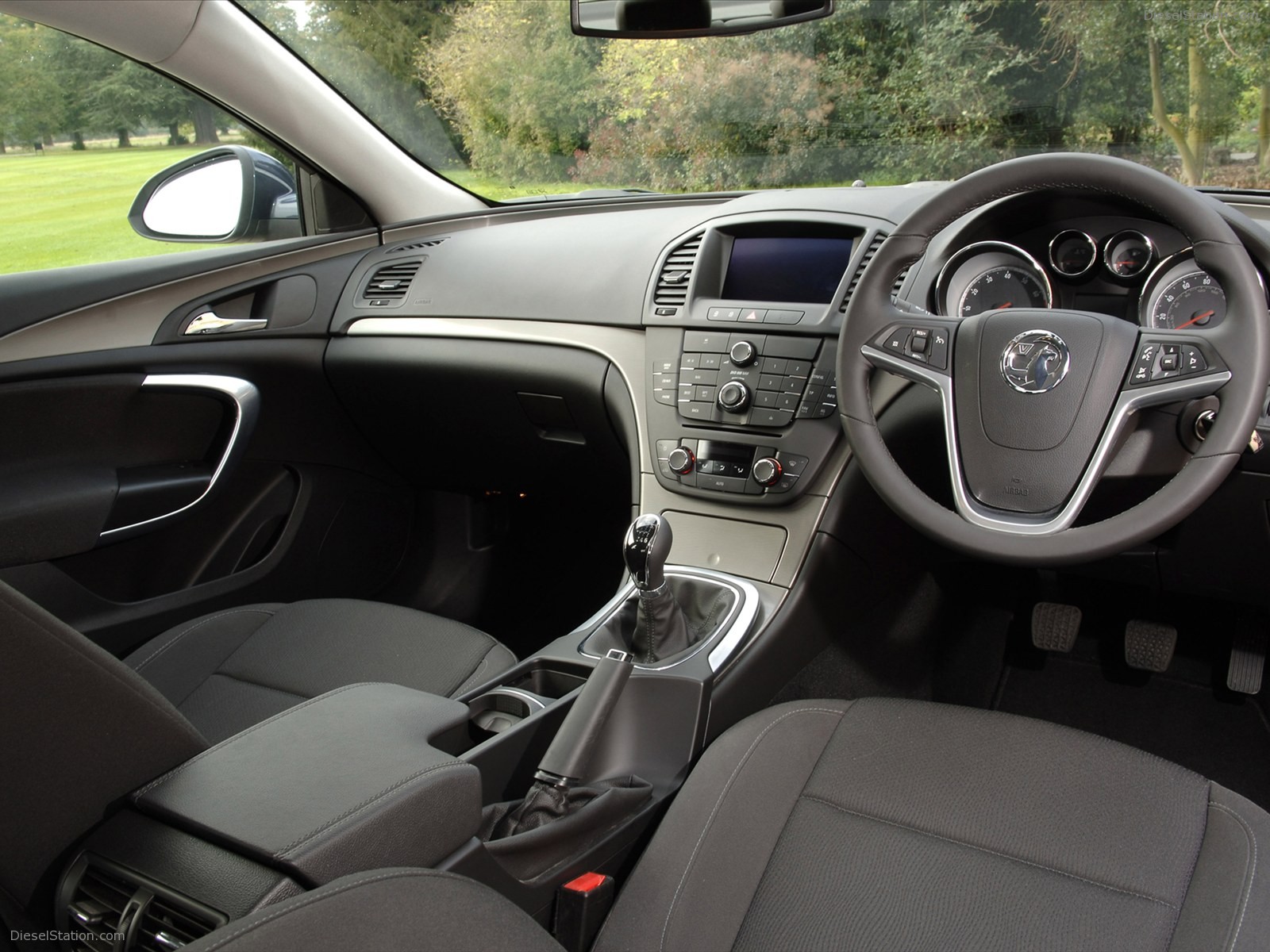 Vauxhall Insignia Sports Tourer 2011