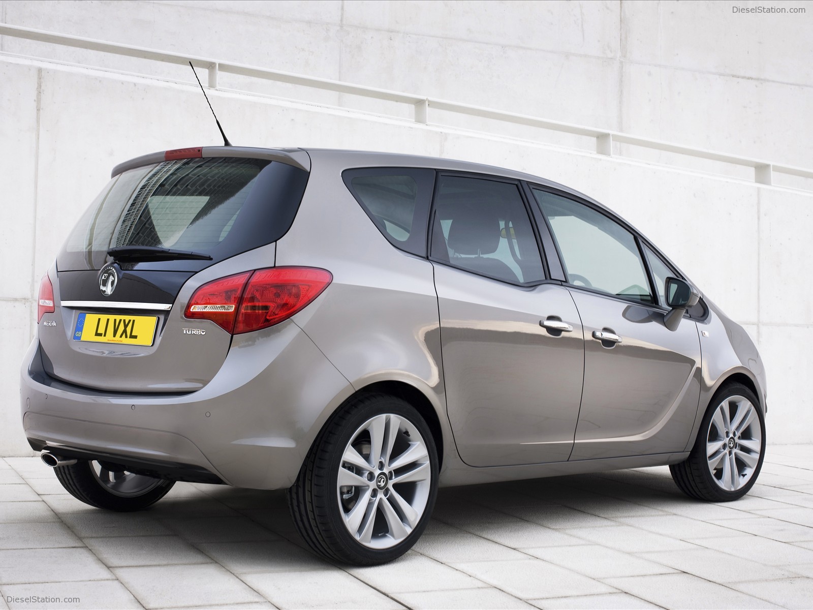 Vauxhall Meriva 2011