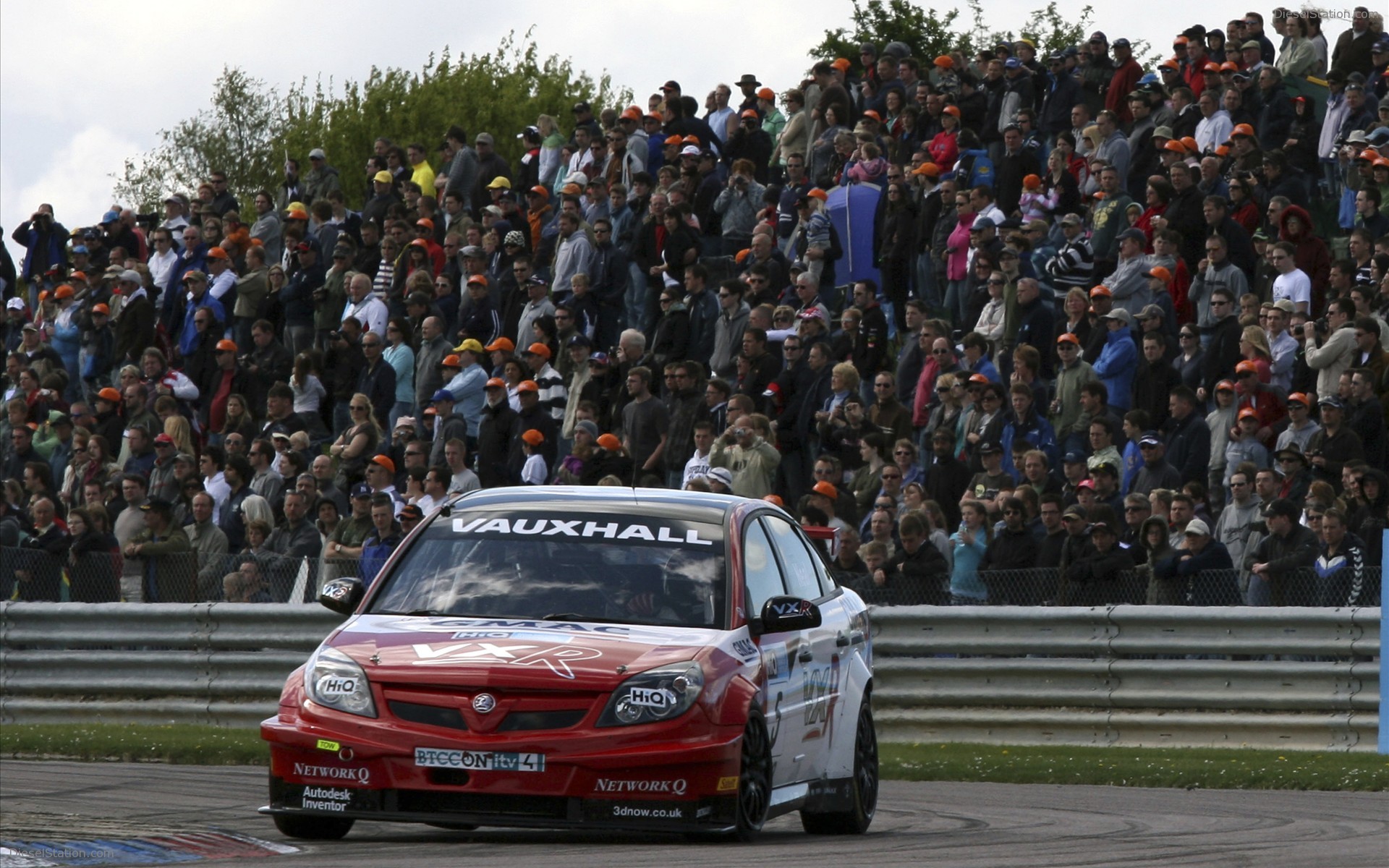 VX RACING UNVEILS NEW LOOK FOR 2009