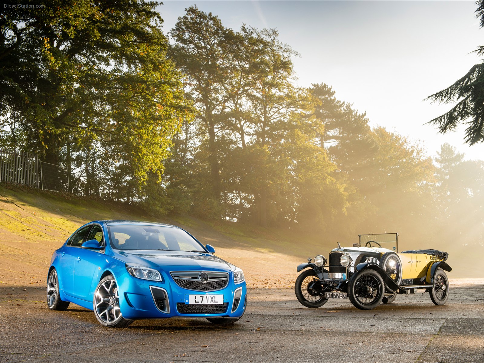 Vauxhall Insignia VXR Supersport 2012