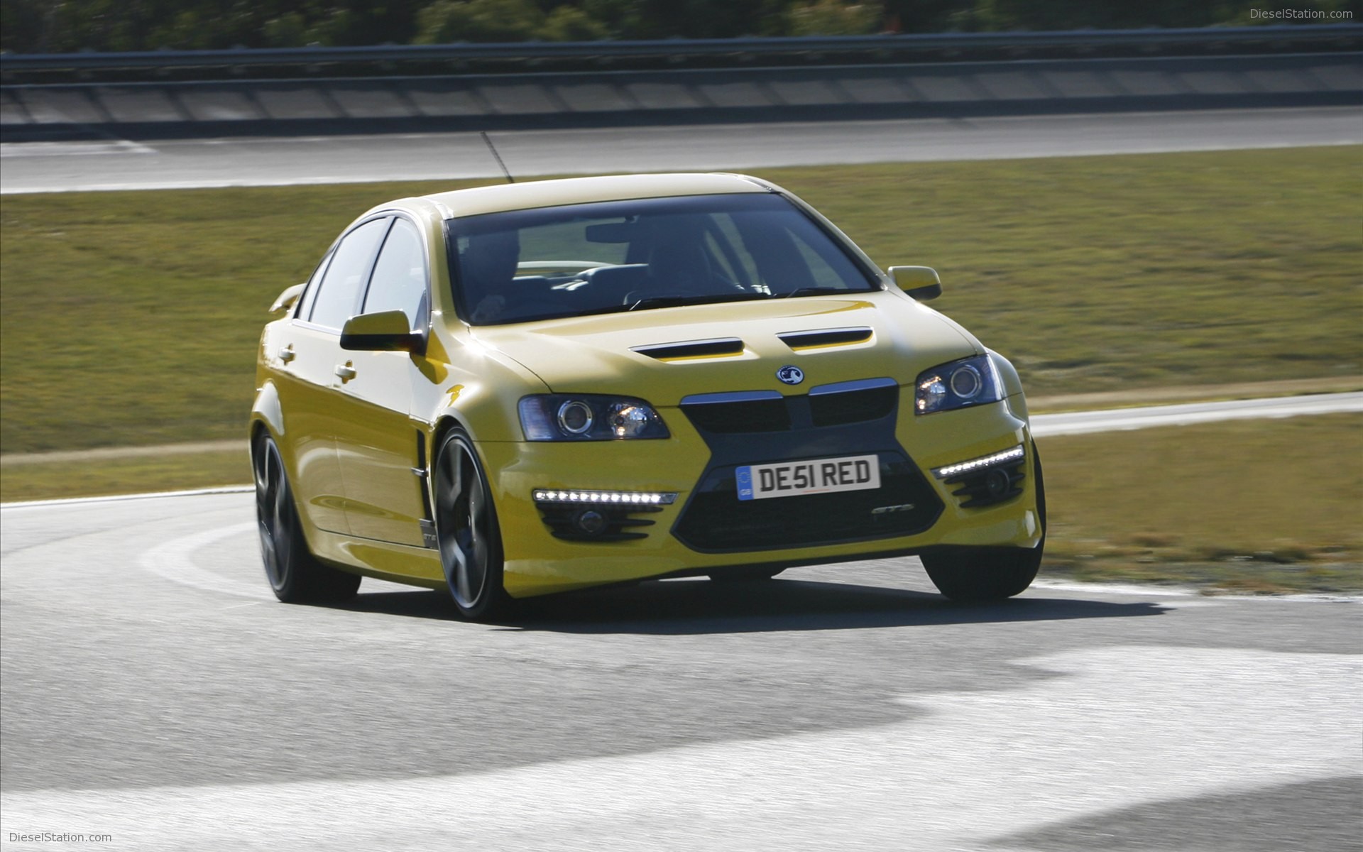 Vauxhall VXR8 2011