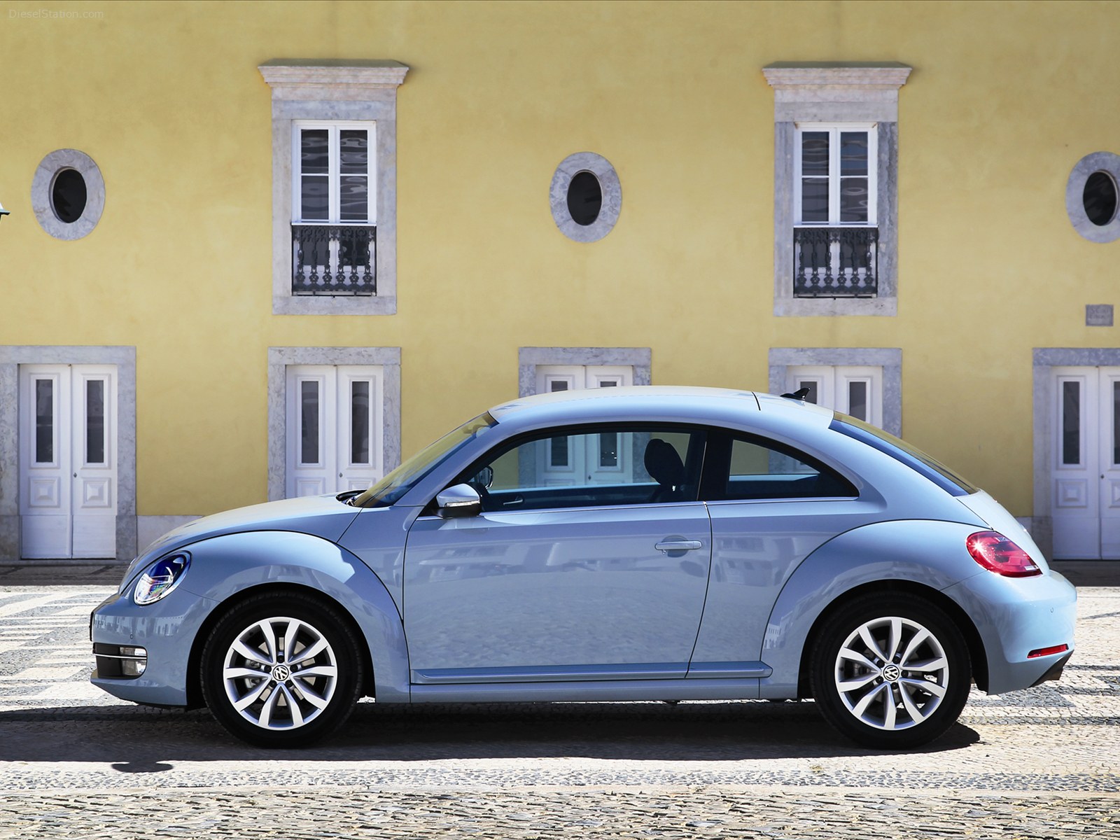 Volkswagen Beetle 2012