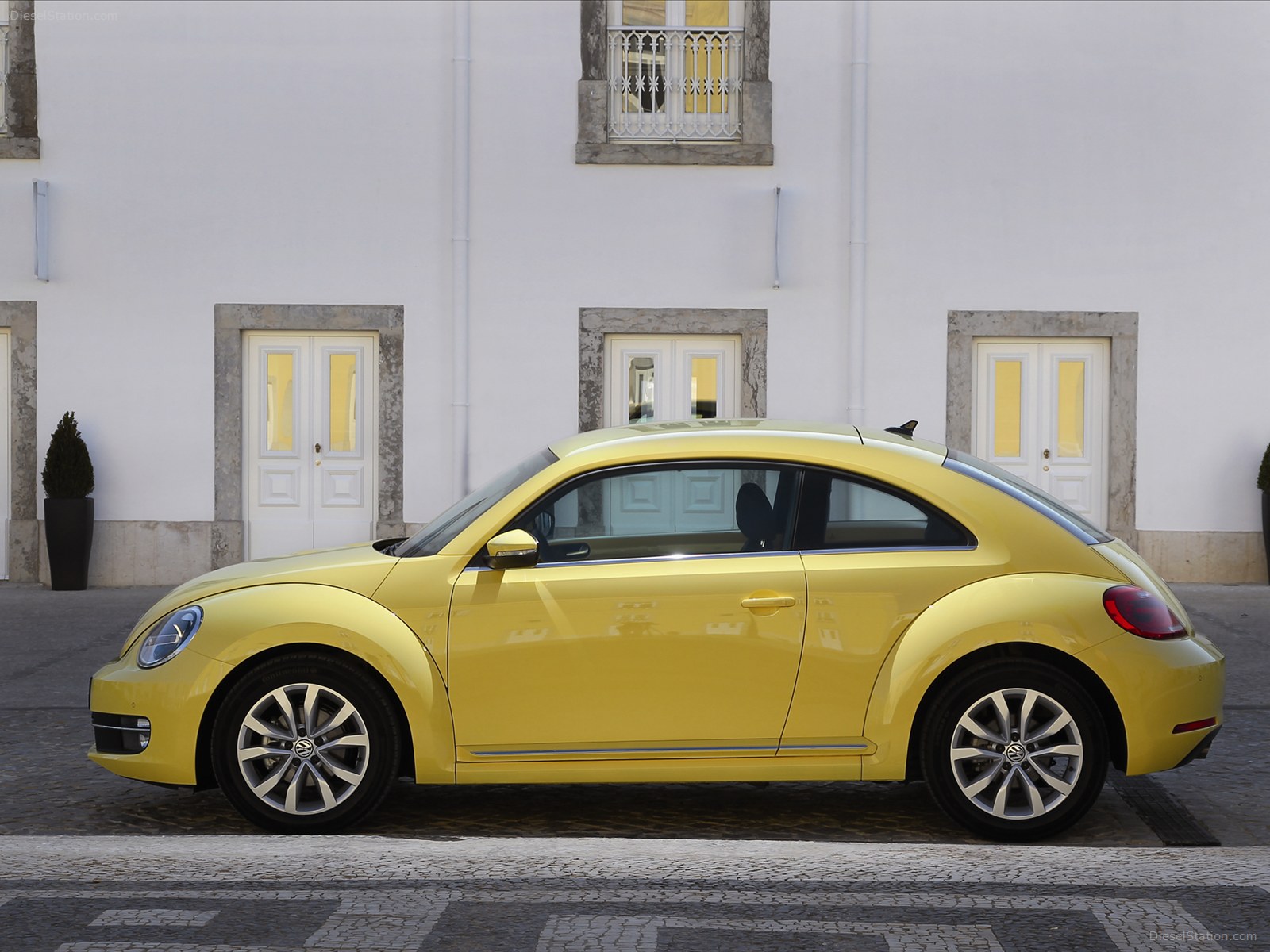 Volkswagen Beetle 2012