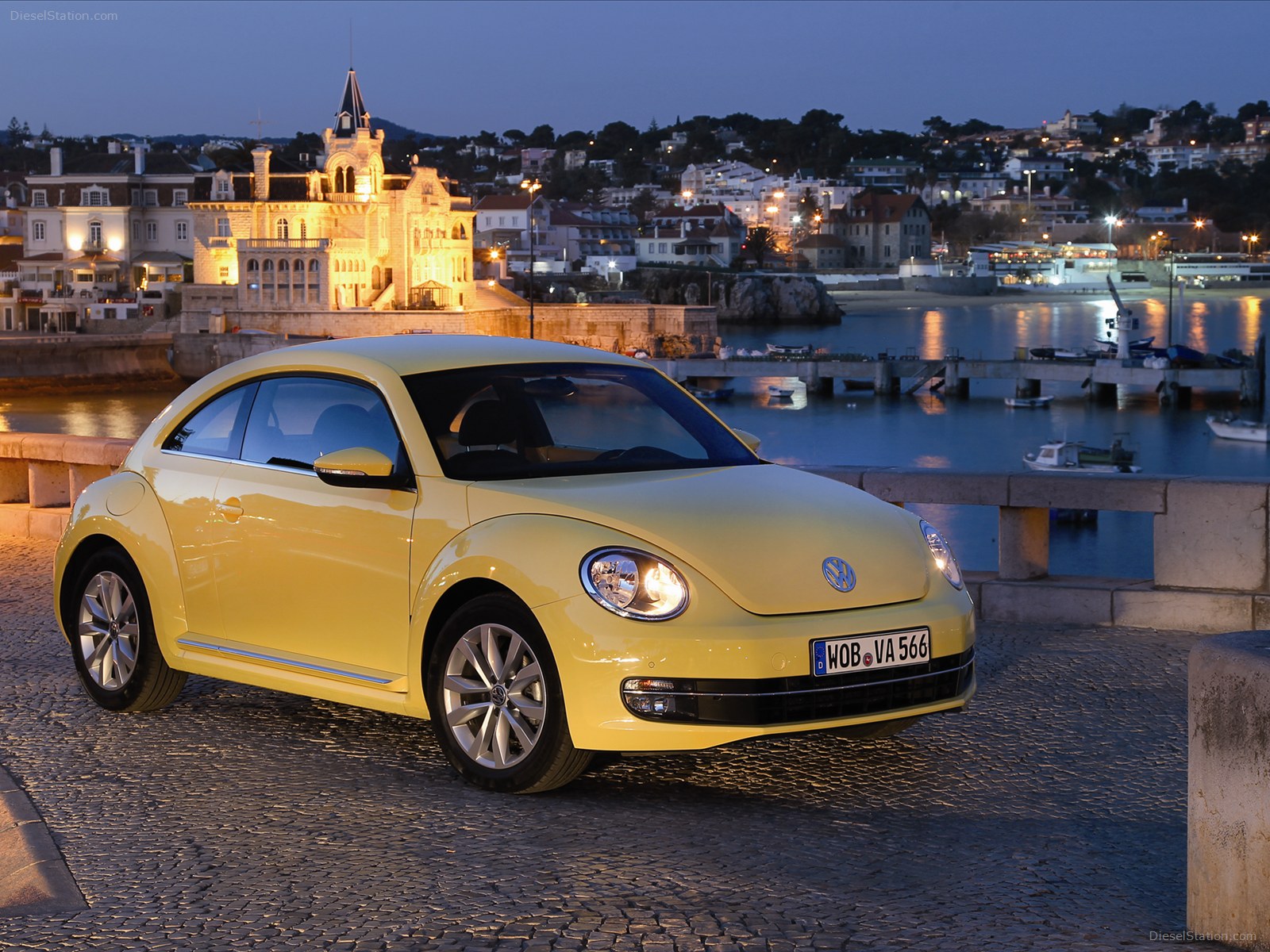 Volkswagen Beetle 2012