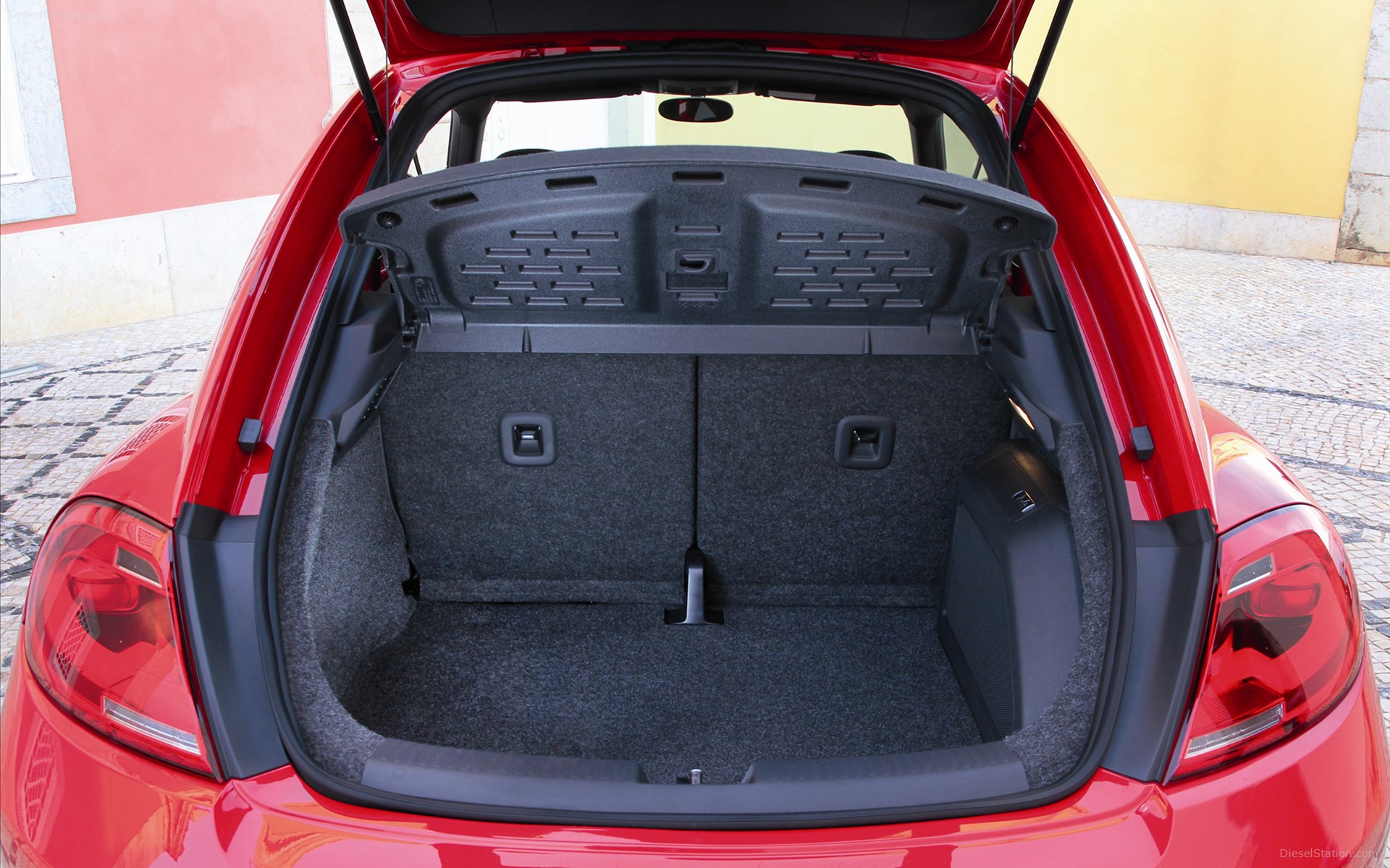 Volkswagen Beetle 2012