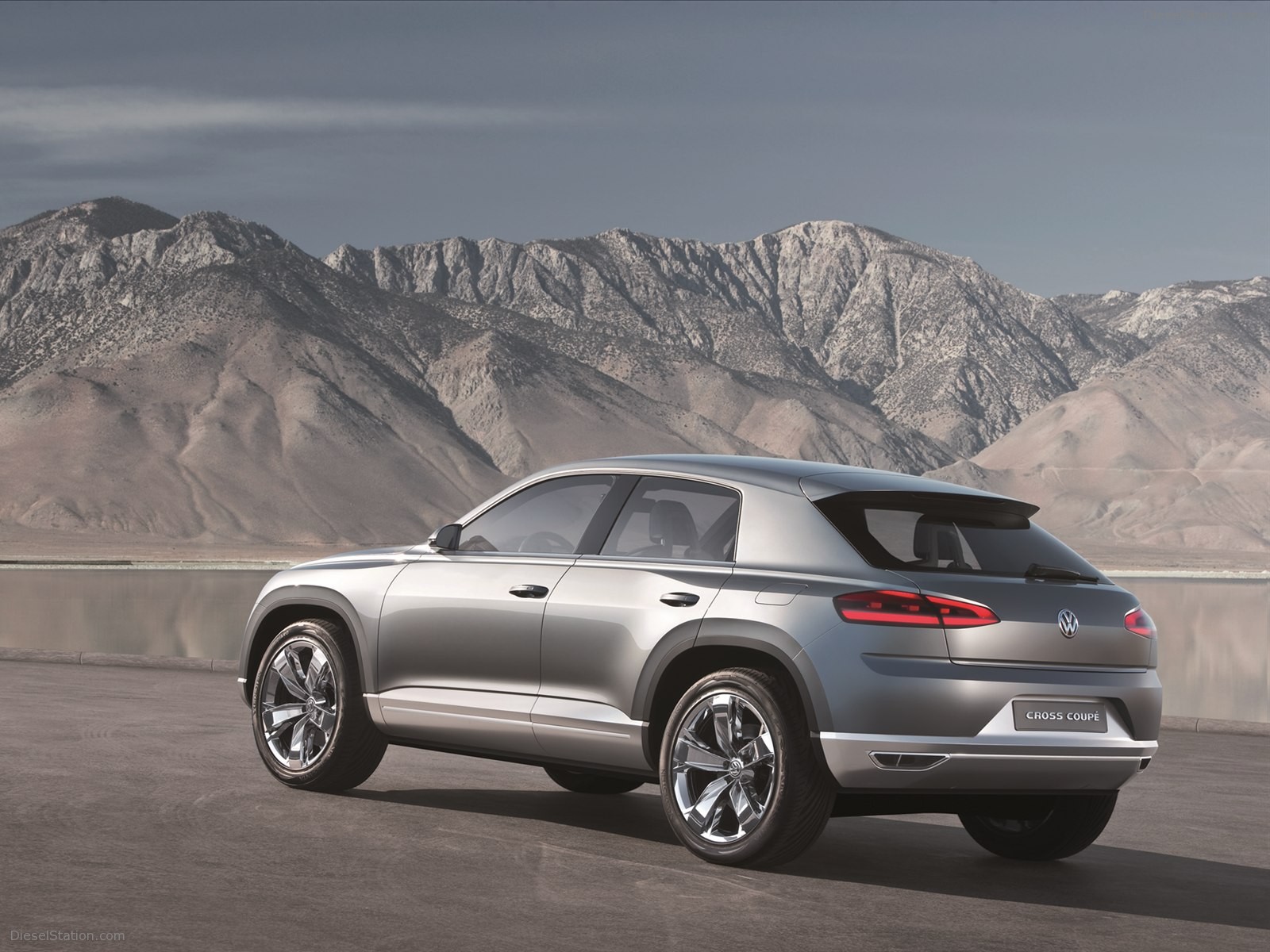 Volkswagen Cross Coupe Concept 2011