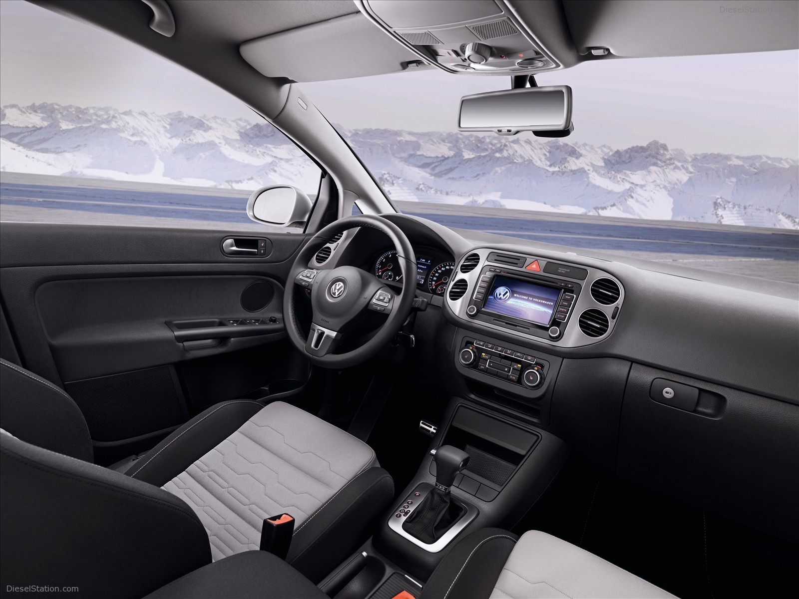Volkswagen CrossGolf 2011