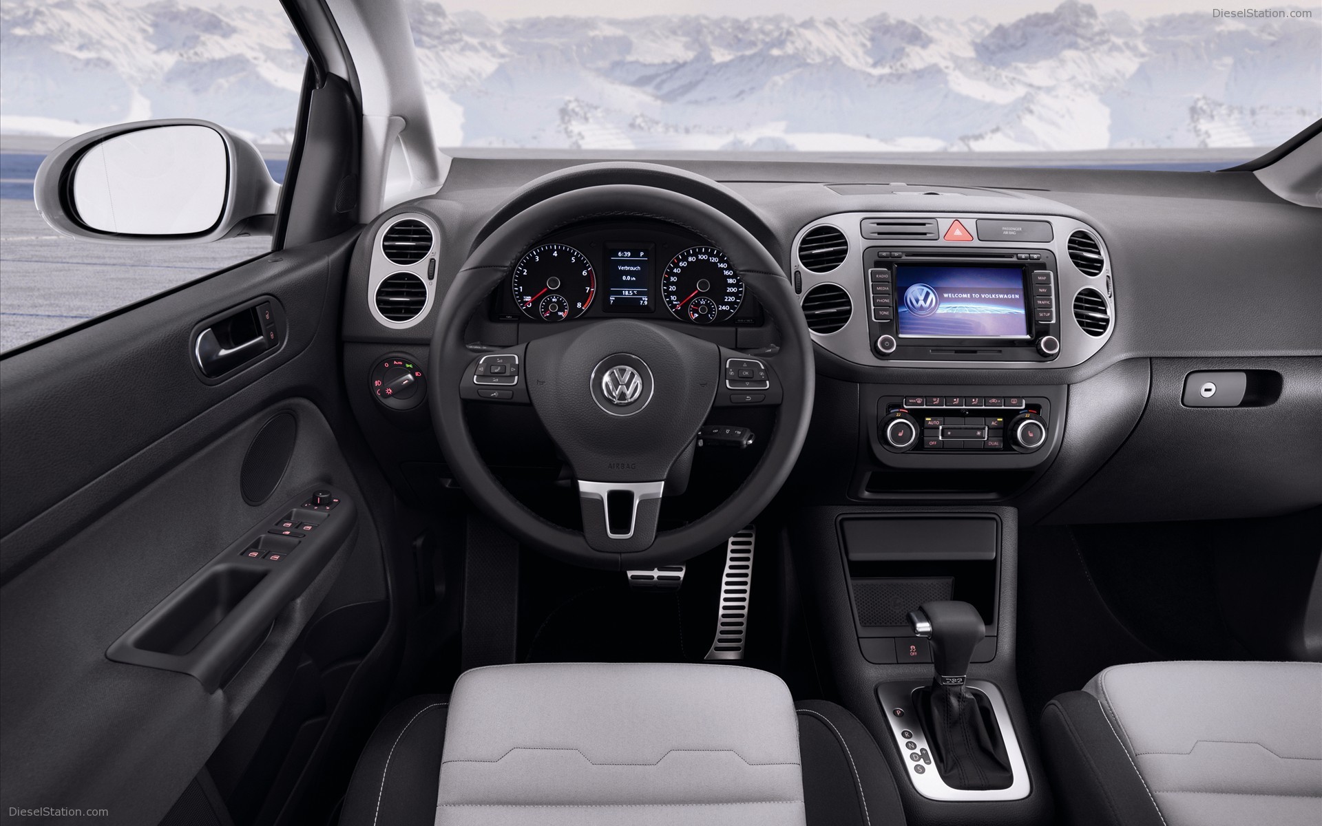Volkswagen CrossGolf 2011