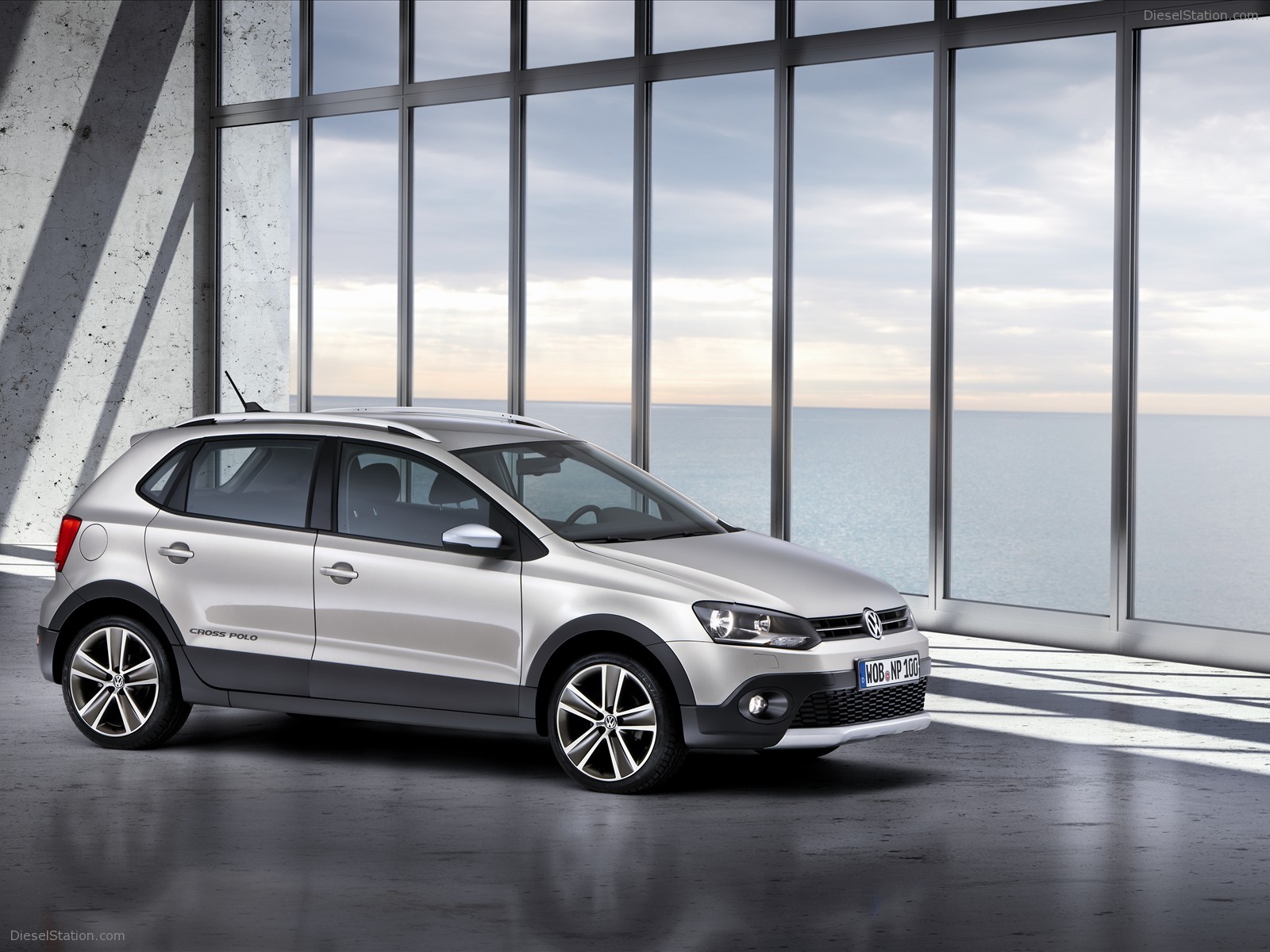 Volkswagen CrossPolo 2011