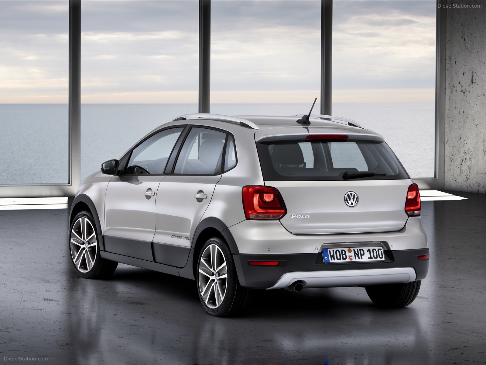 Volkswagen CrossPolo 2011