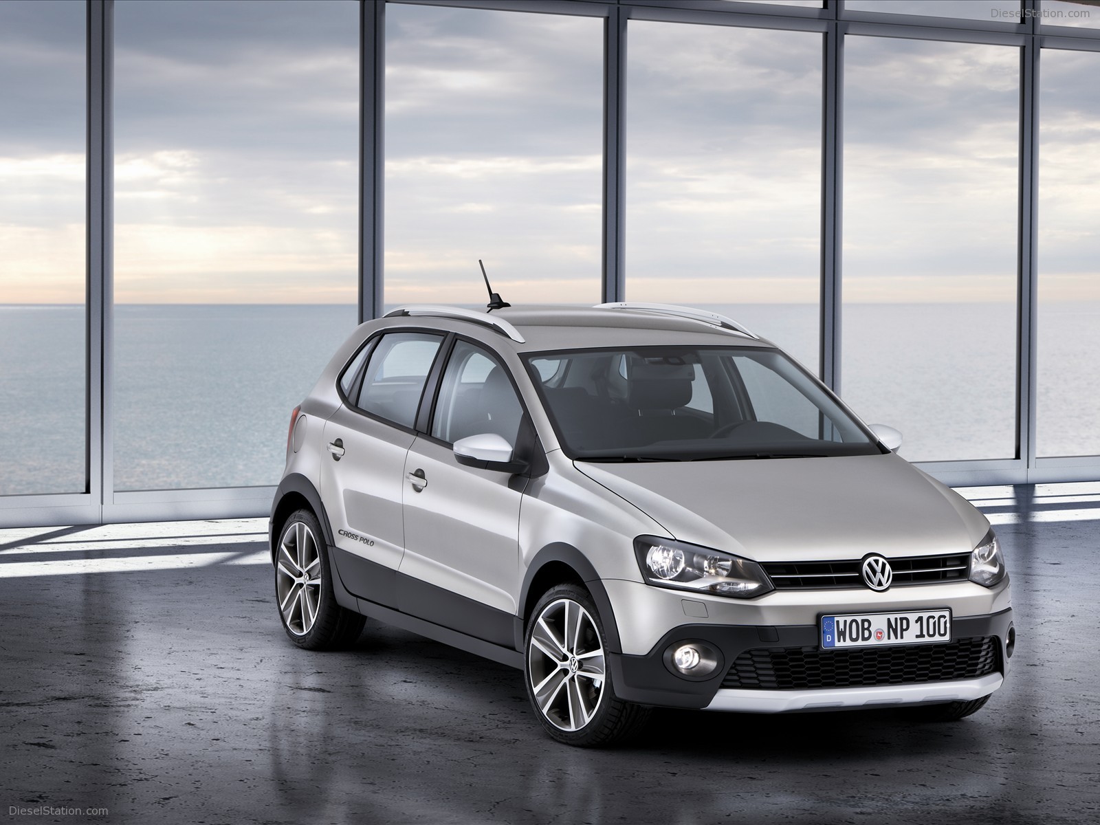 Volkswagen CrossPolo 2011