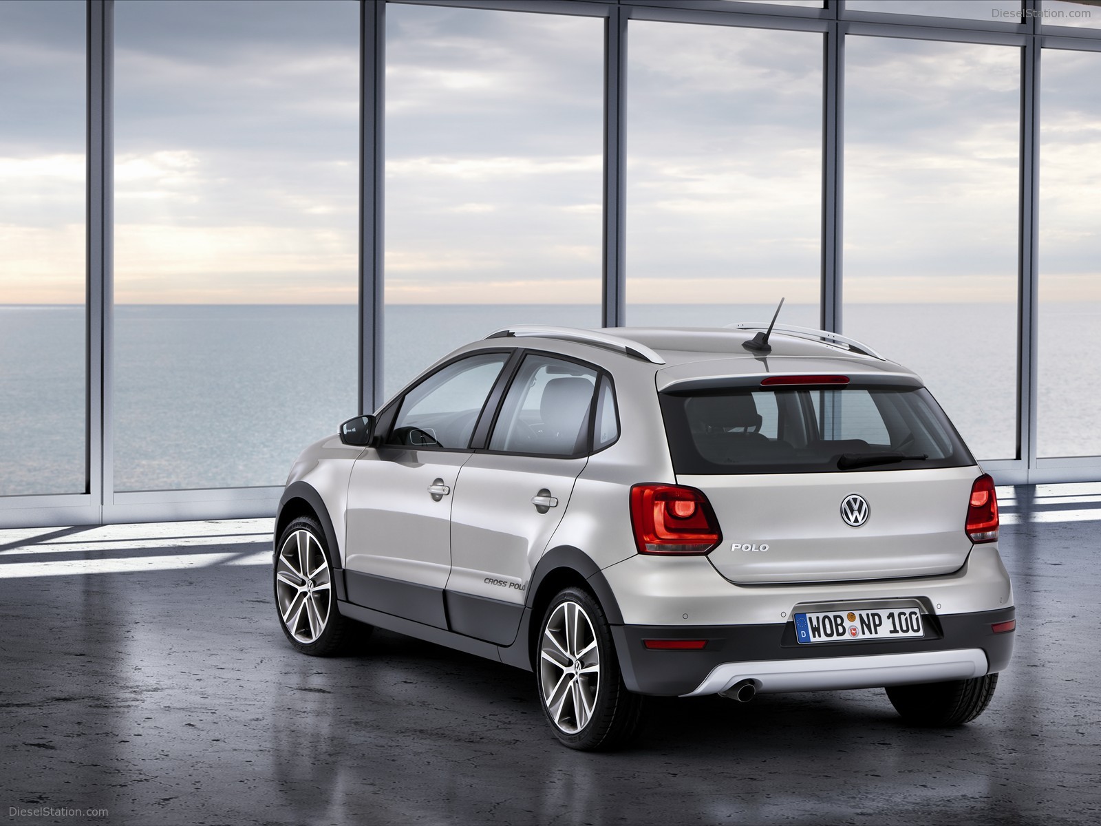 Volkswagen CrossPolo 2011