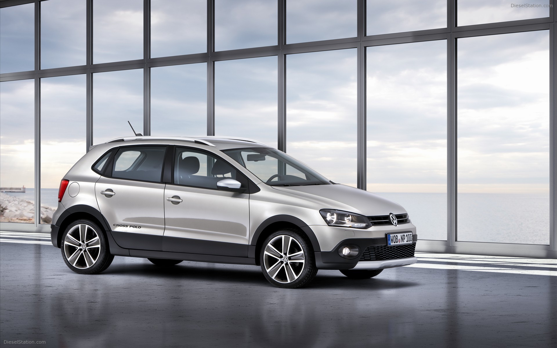 Volkswagen CrossPolo 2011