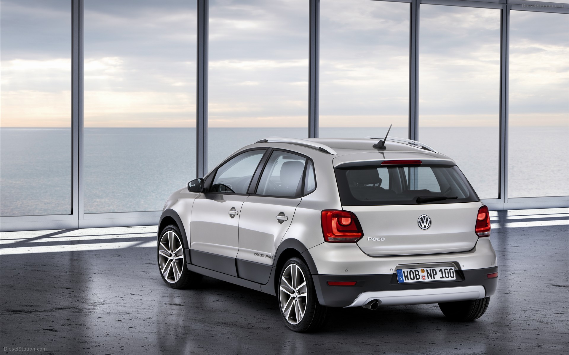 Volkswagen CrossPolo 2011