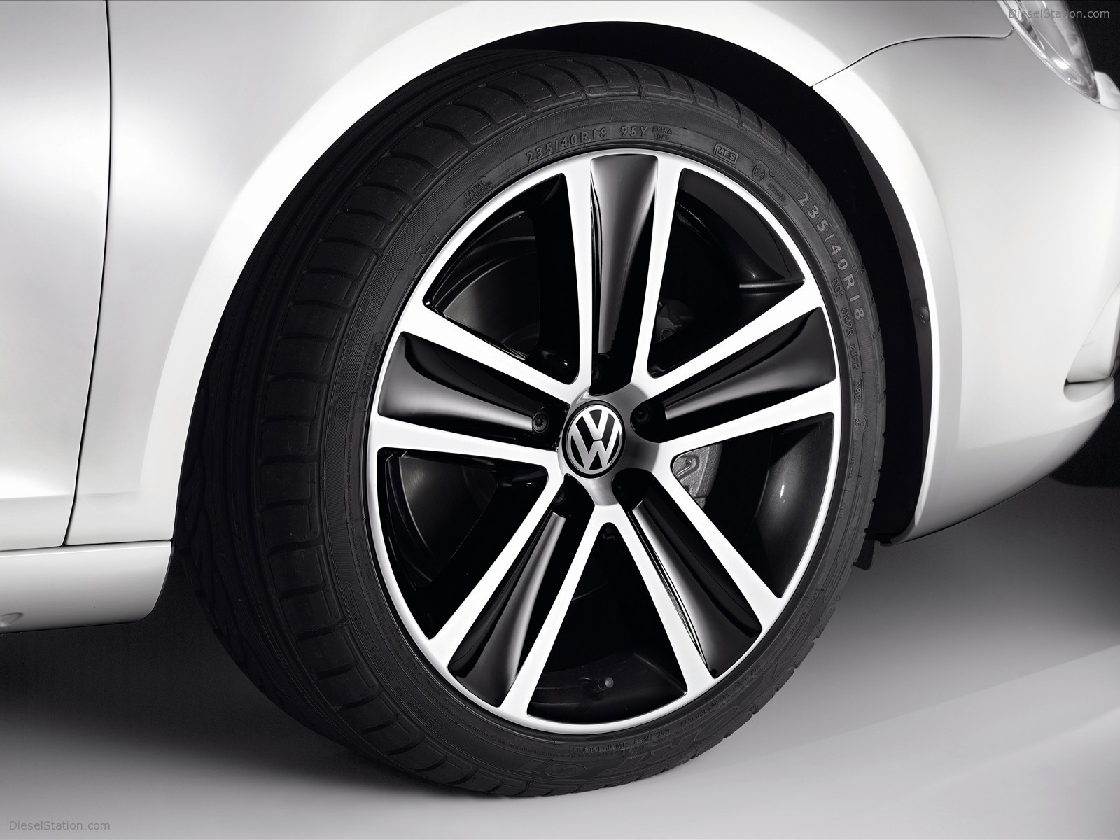 Volkswagen Eos White Nights