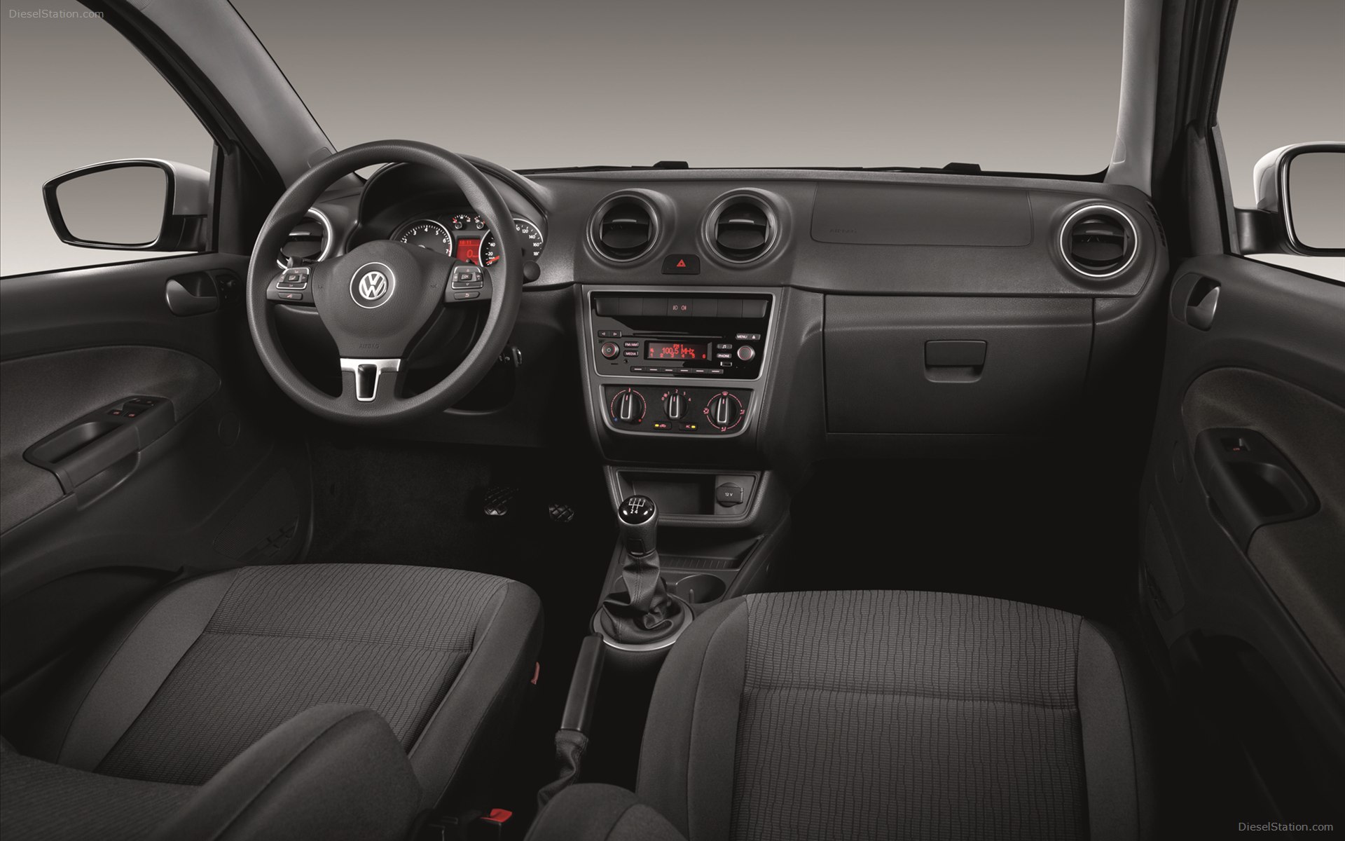 Volkswagen Gol-2 Door 2013
