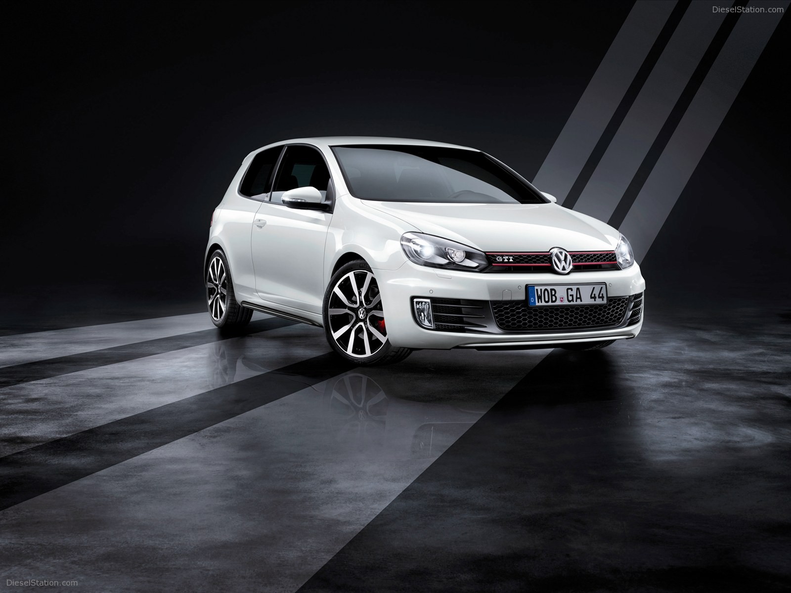 Volkswagen Golf GTI Adidas