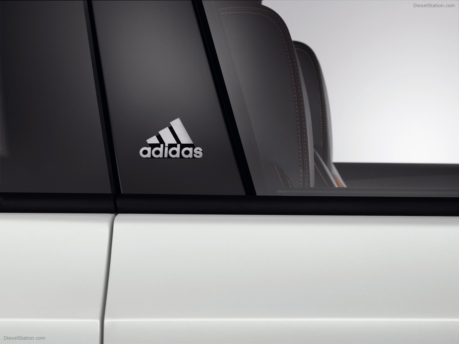 Volkswagen Golf GTI Adidas