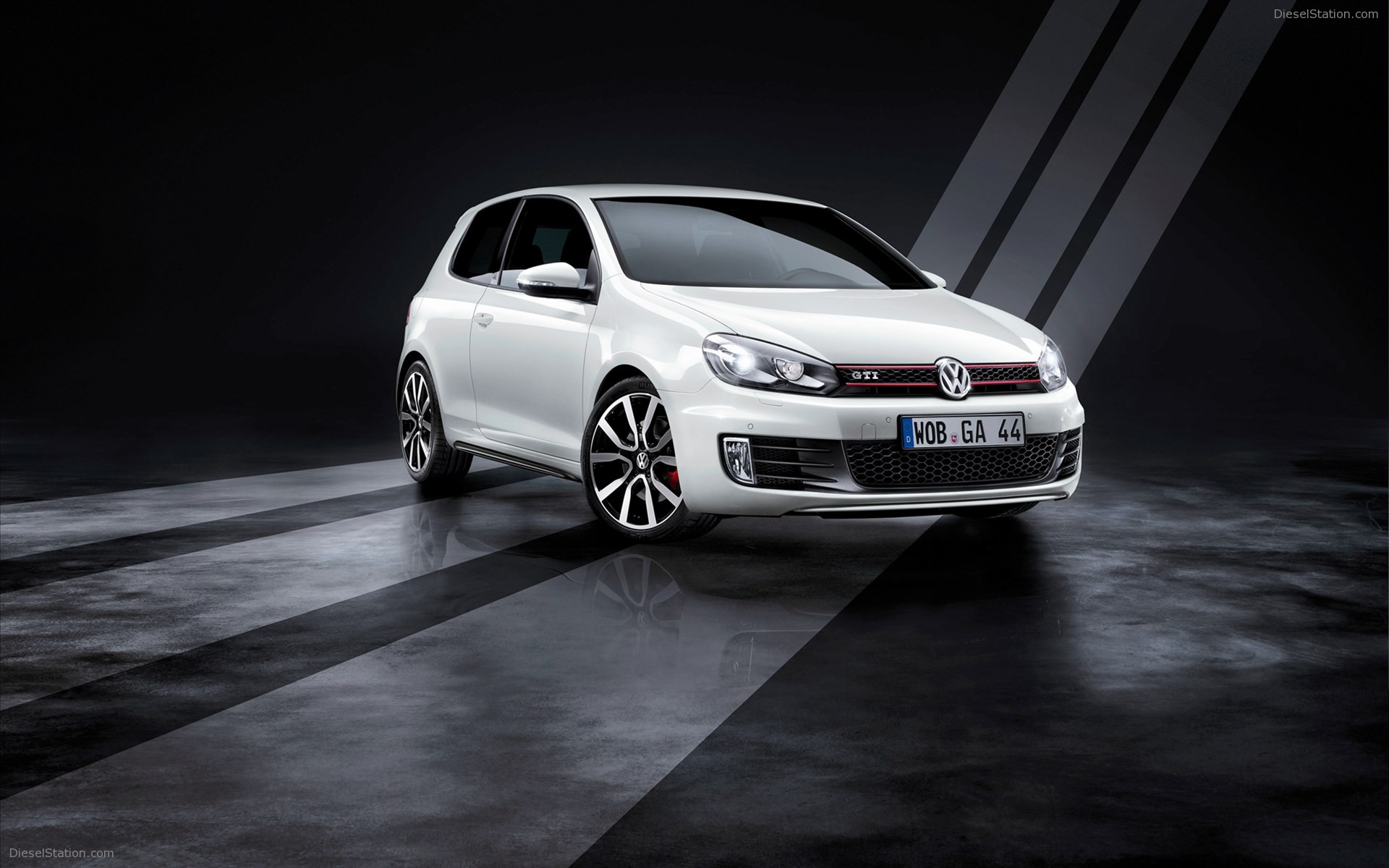Volkswagen Golf GTI Adidas