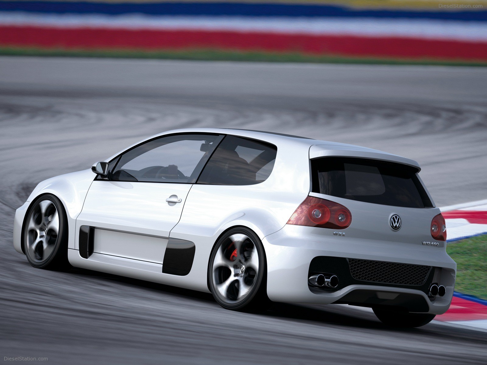 Volkswagen Golf GTI W12 650