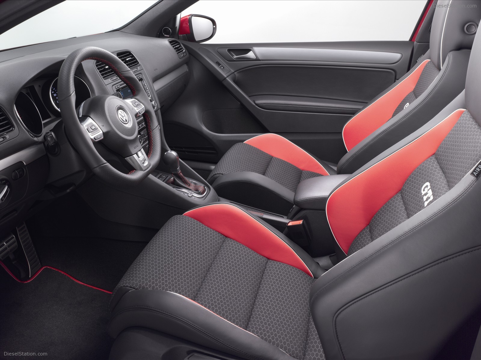 Volkswagen Golf GTI : 