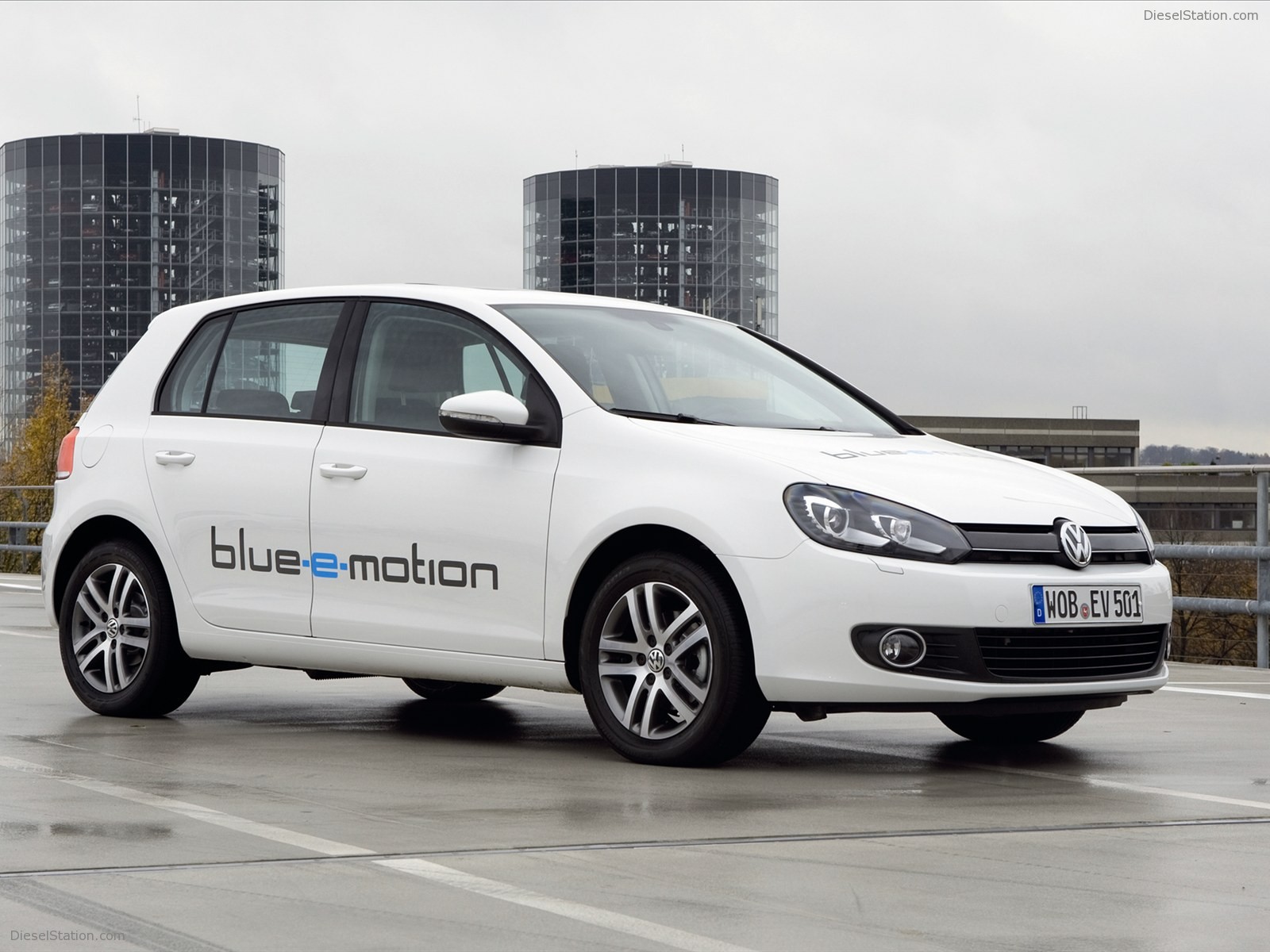 Volkswagen Golf blue-e-motion Concept 2010