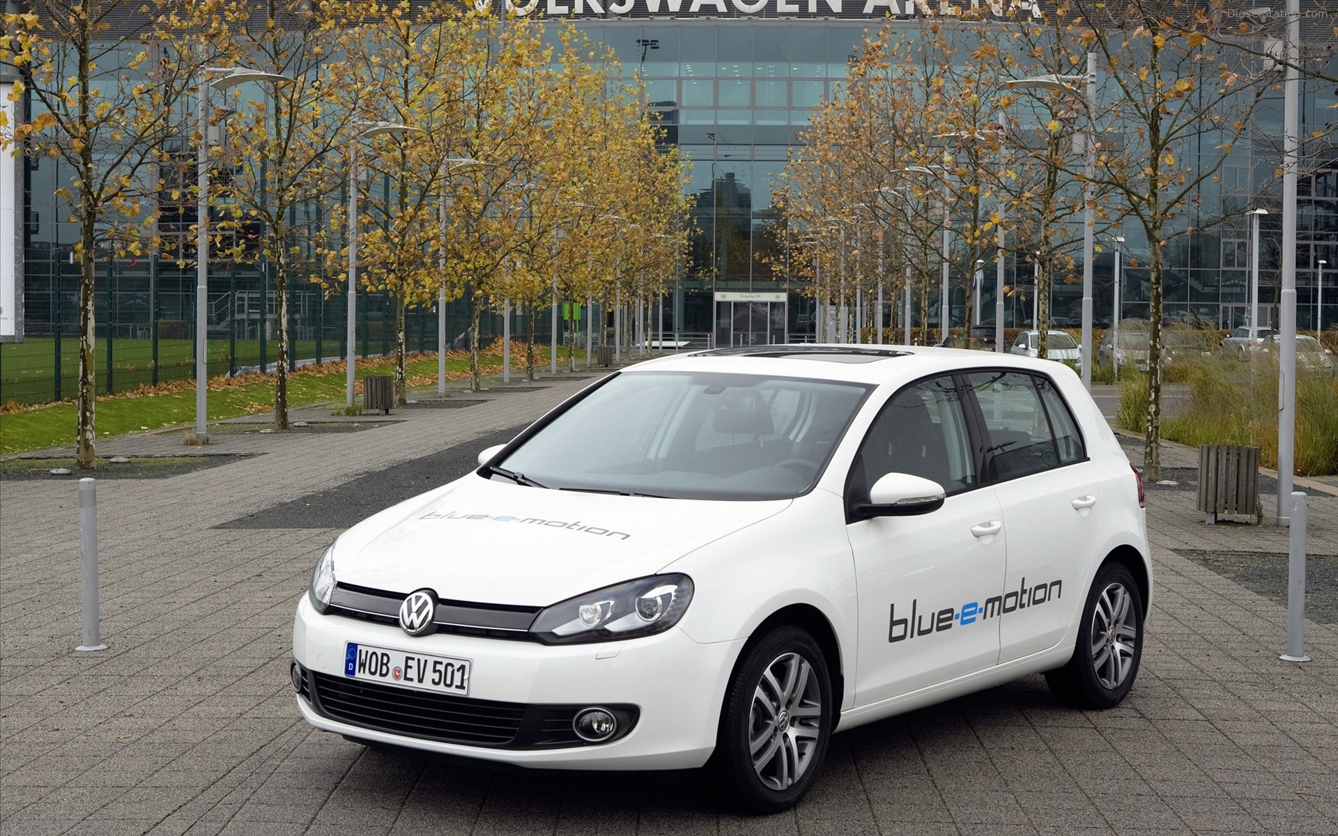 Volkswagen Golf blue-e-motion Concept 2010