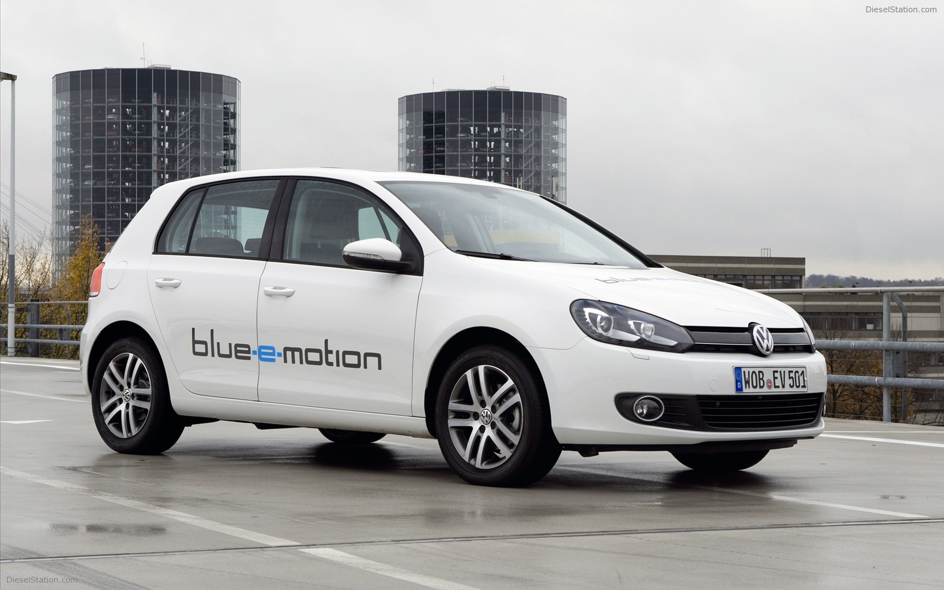 Volkswagen Golf blue-e-motion Concept 2010