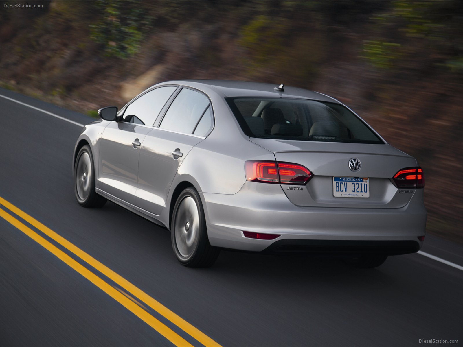 Volkswagen Jetta Hybrid 2013